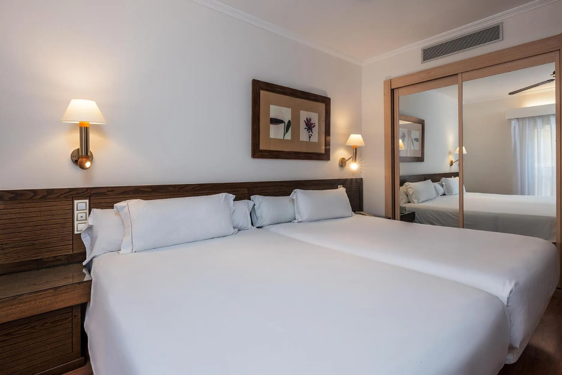 Bed in Senator Cádiz