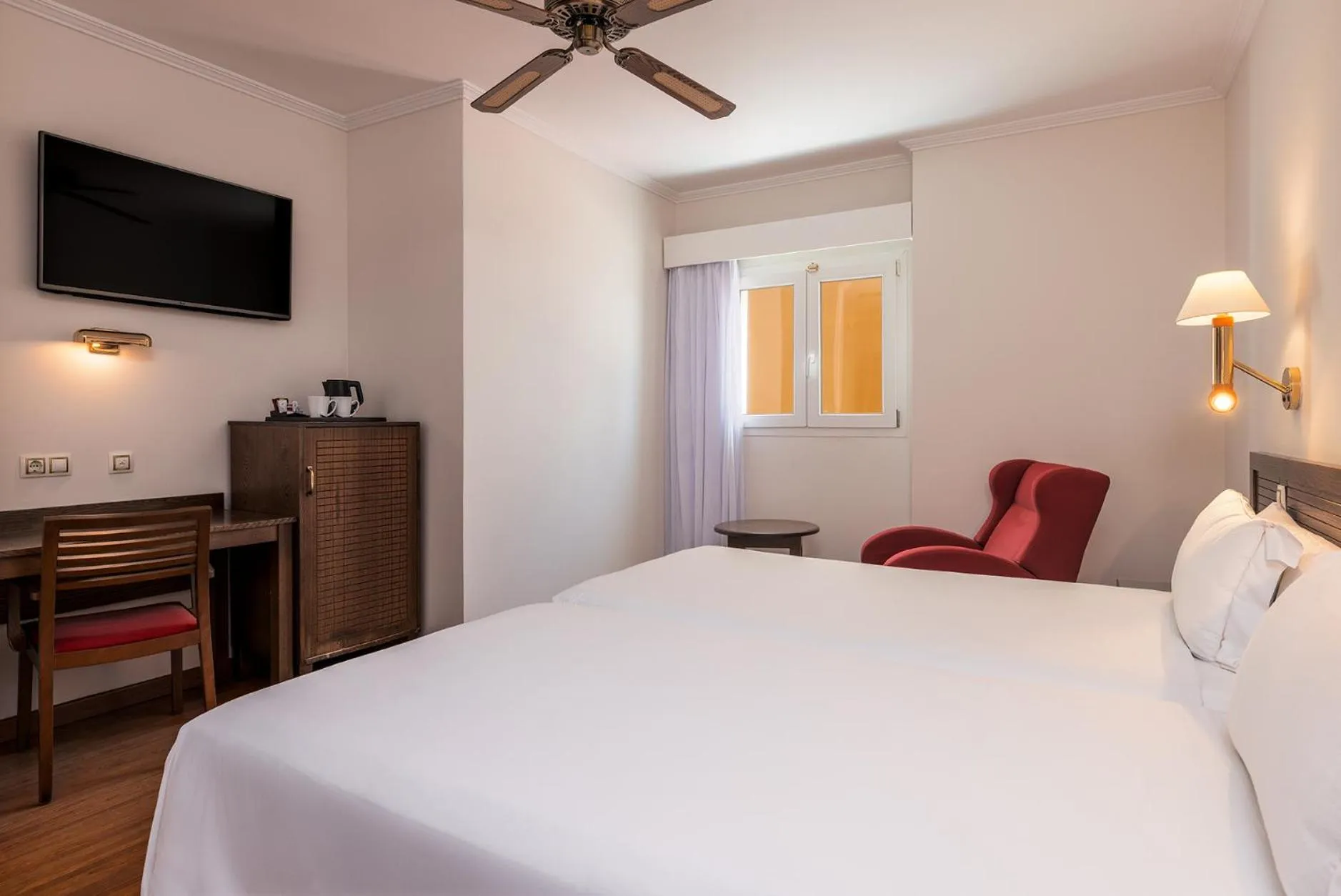 Bed in Senator Cádiz