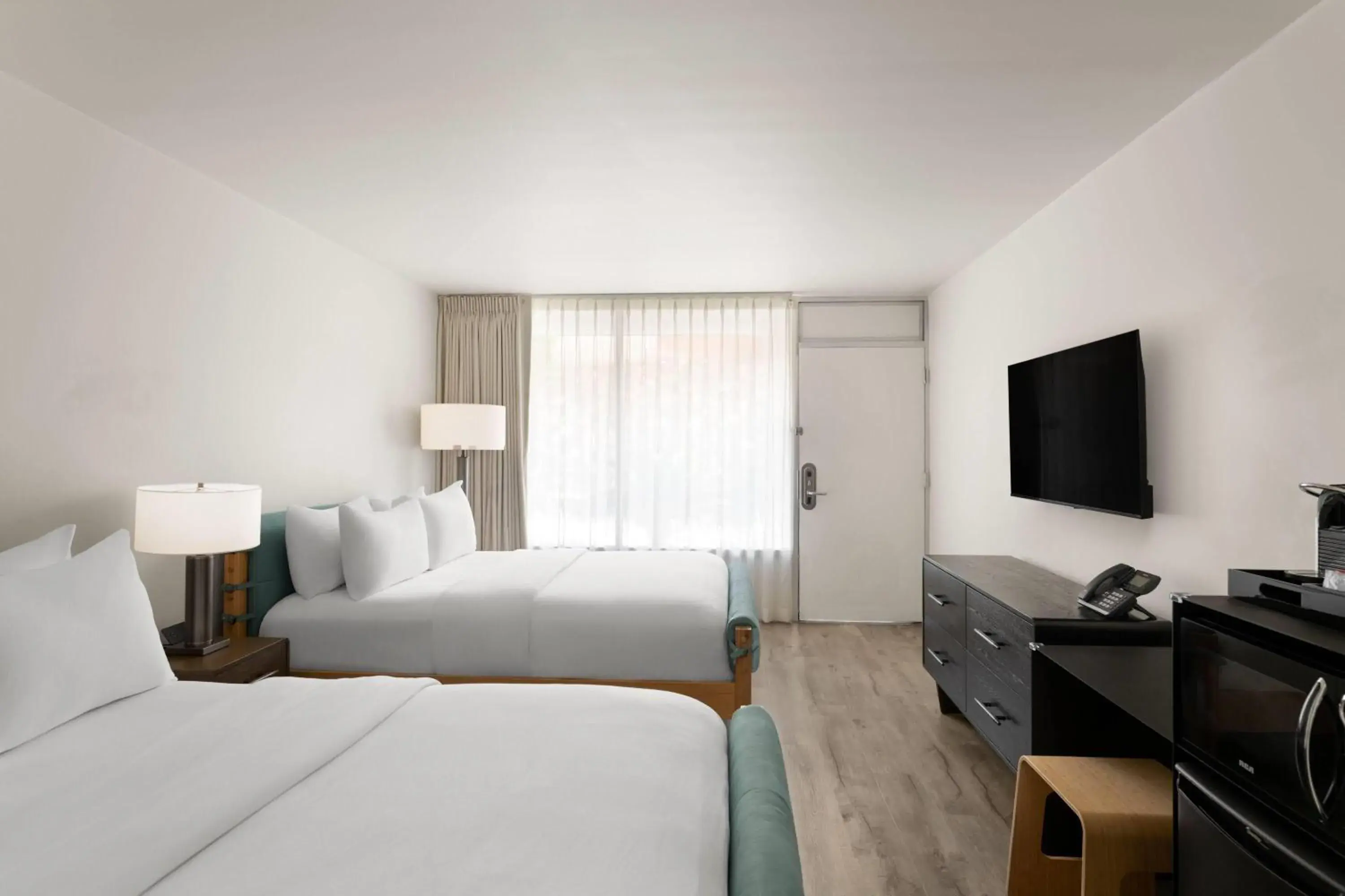 Photo of the whole room, Bed in Papago Scottsdale by Reside, Trademark Collection by Wyndham Photo of the whole room, Bed in Papago Scottsdale by Reside, Trademark Collection by Wyndham