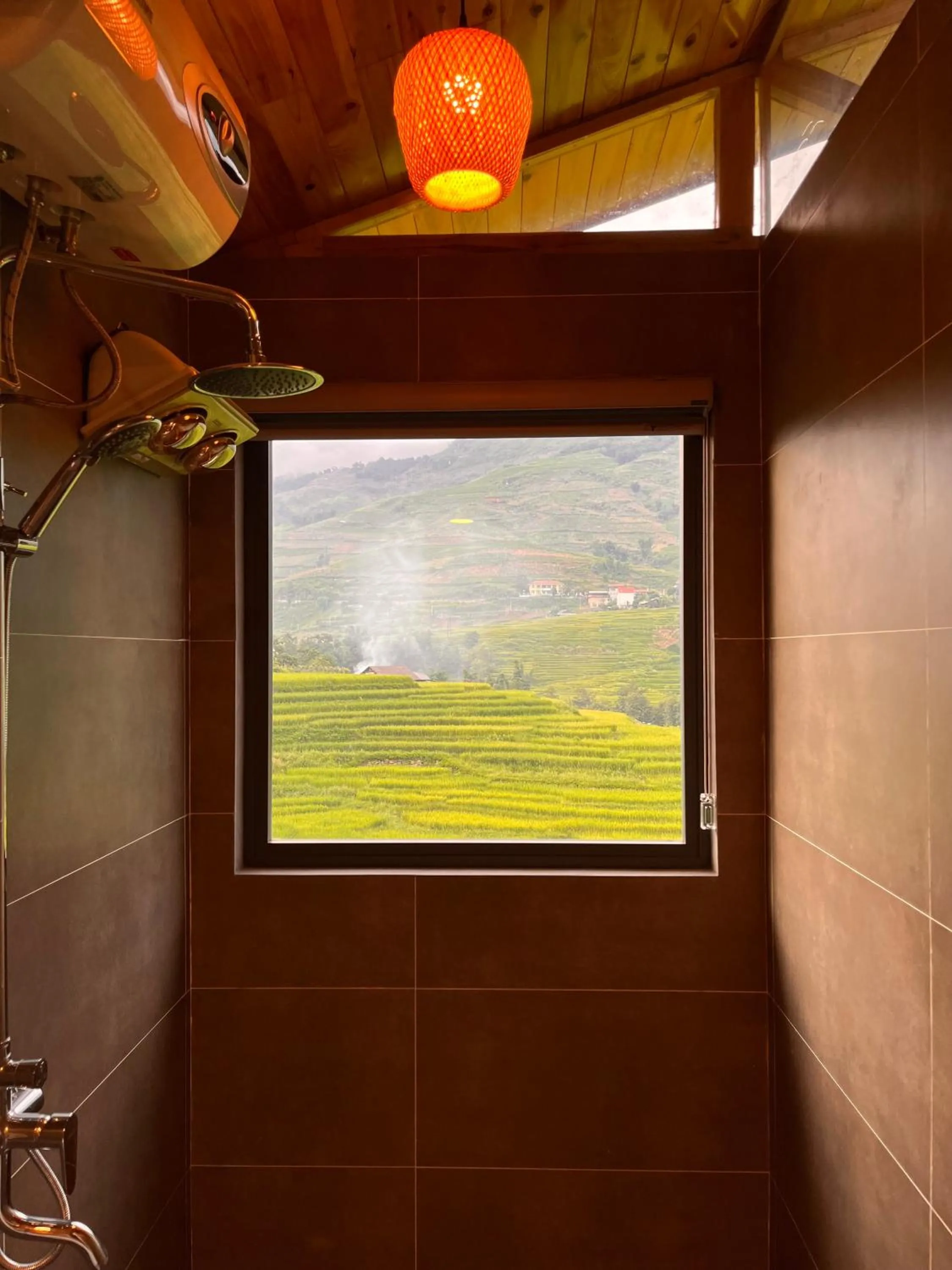 Shower in S Plus Bungalow
