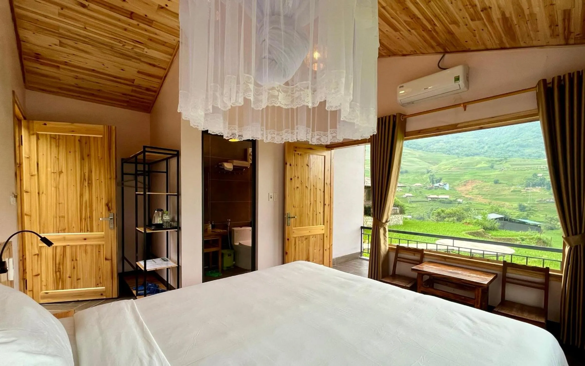 Bed in S Plus Bungalow