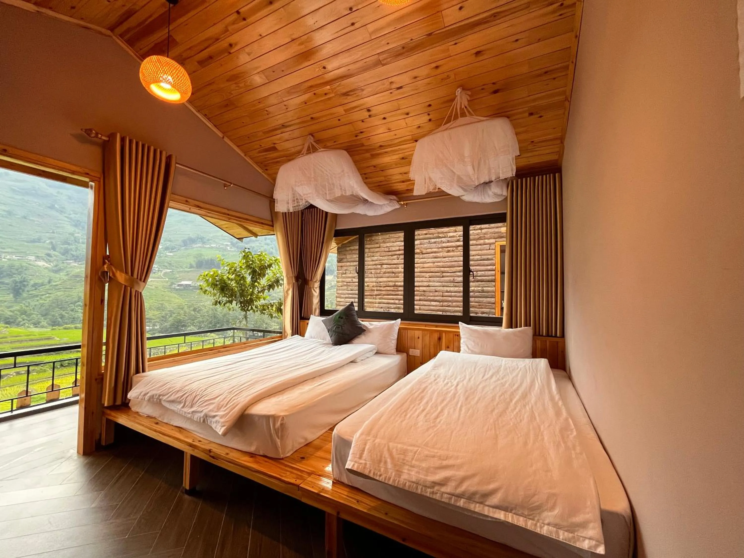 Bed in S Plus Bungalow