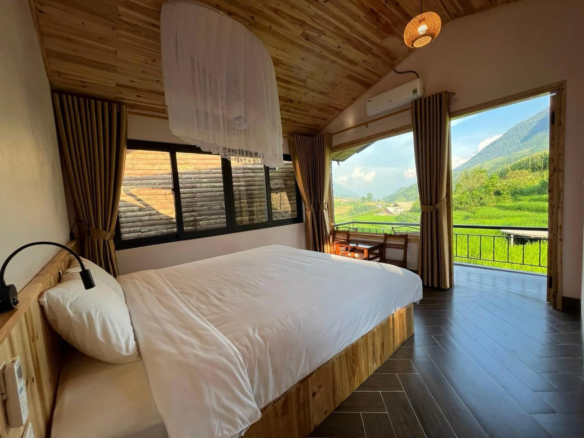 Bed in S Plus Bungalow