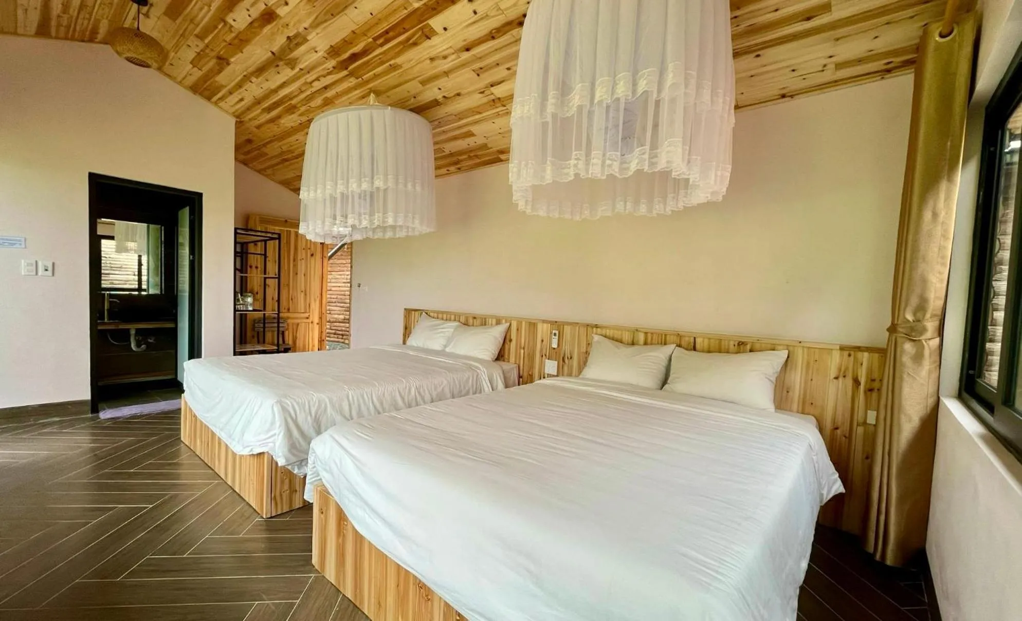 Bed in S Plus Bungalow