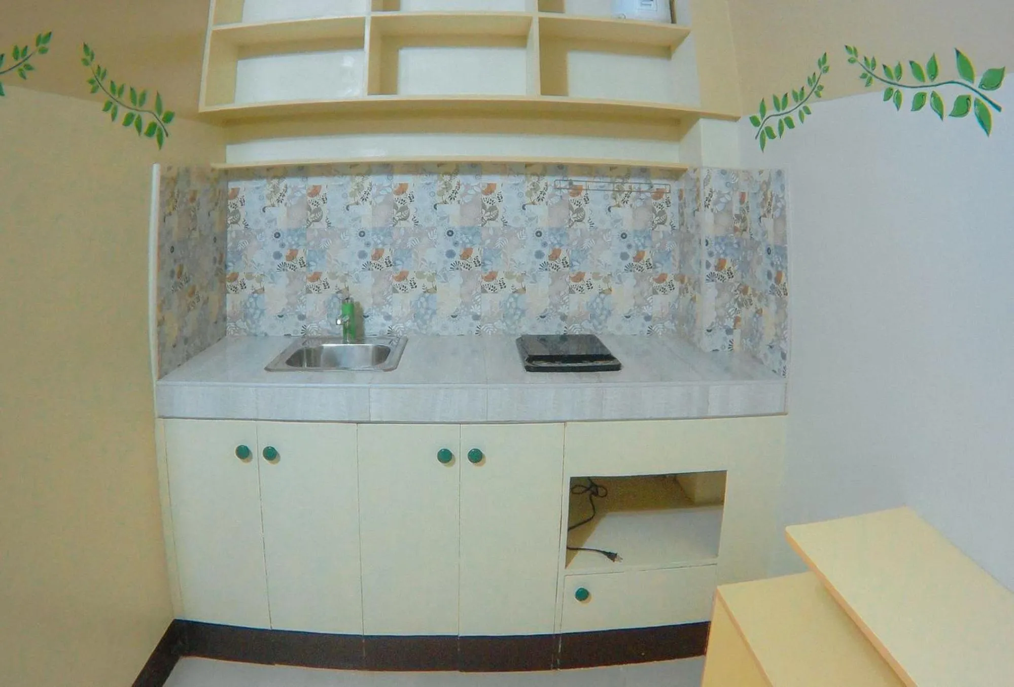kitchen in RedDoorz @ Isabelle Tourist Hotel Hinatuan