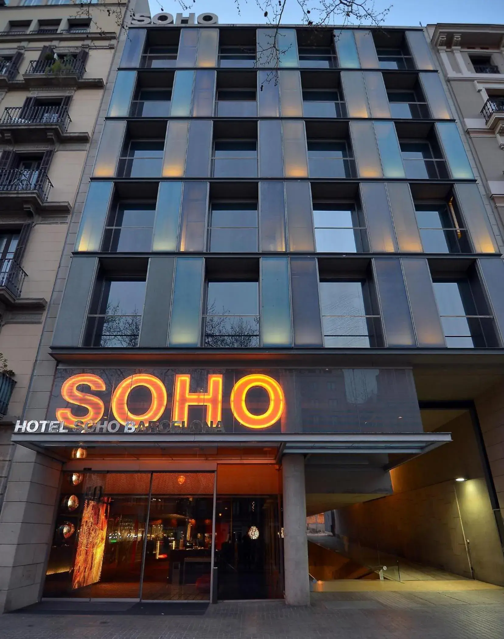 Facade/entrance in Hotel Soho Facade/entrance in Hotel Soho