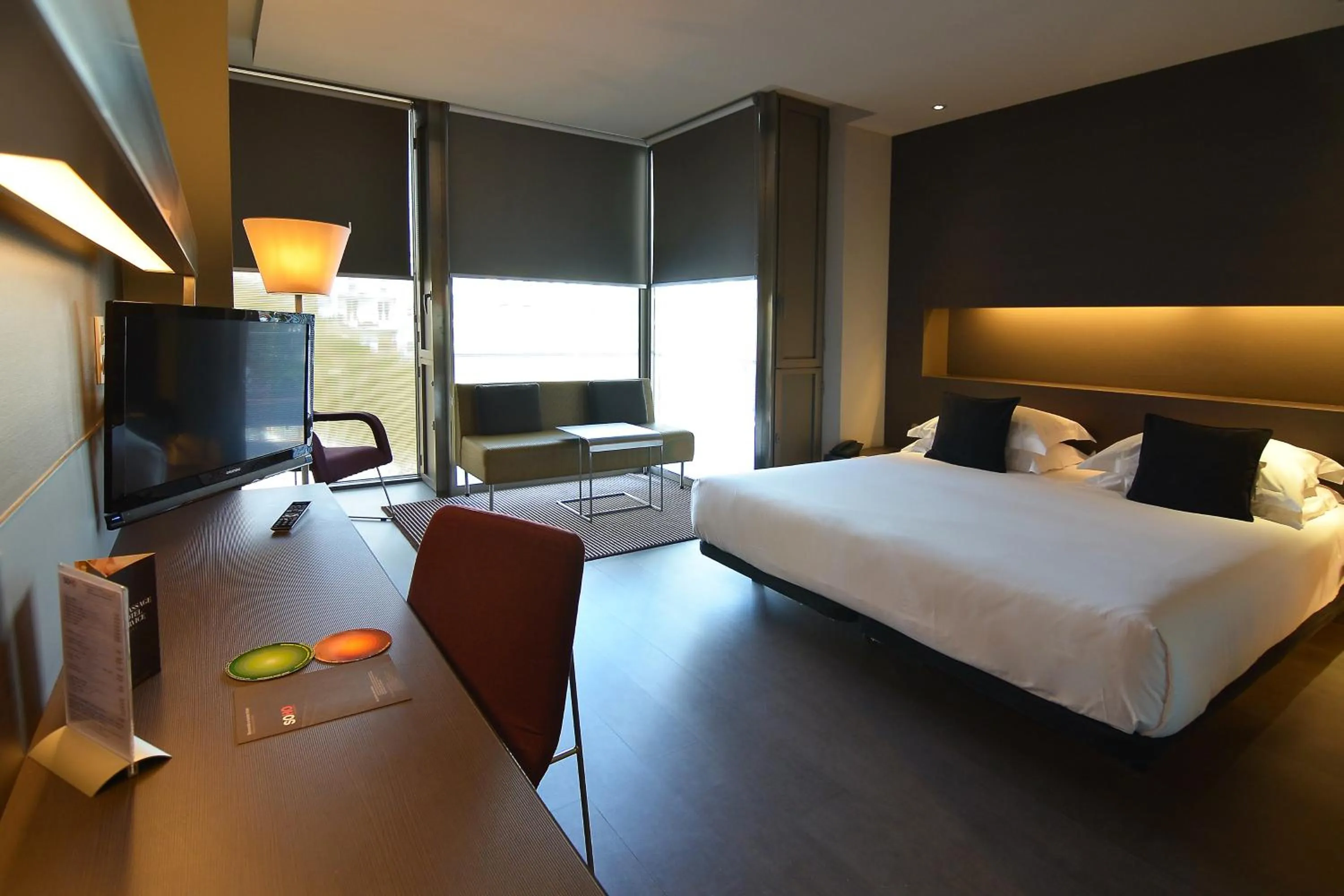 Photo of the whole room, Bed in Hotel Soho