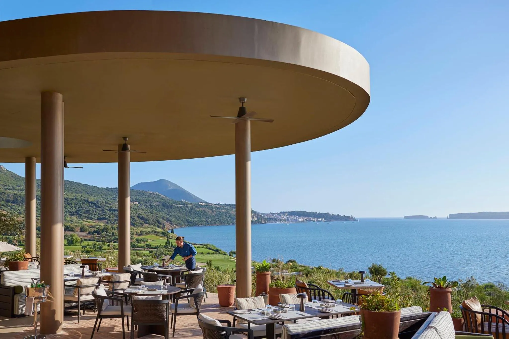 Restaurant/places to eat in Mandarin Oriental, Costa Navarino