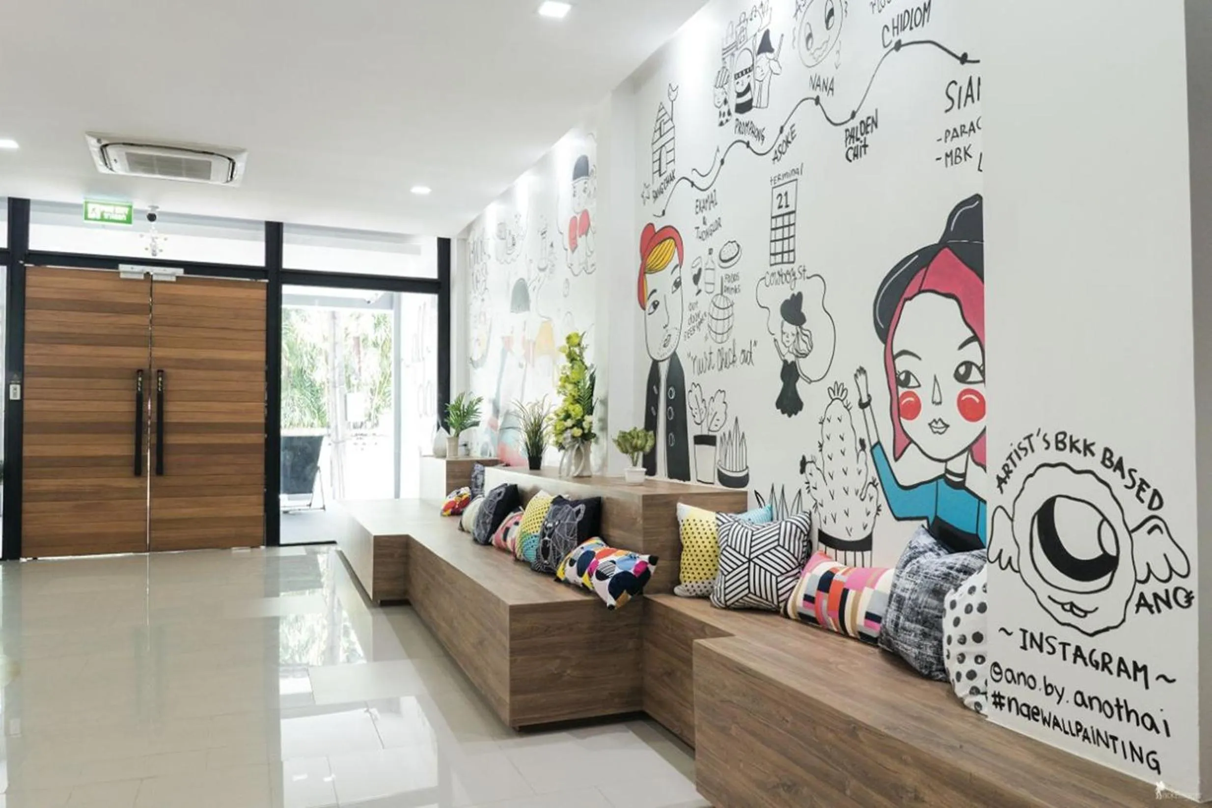 Area and facilities in All day hostel at BTS Bang Chak