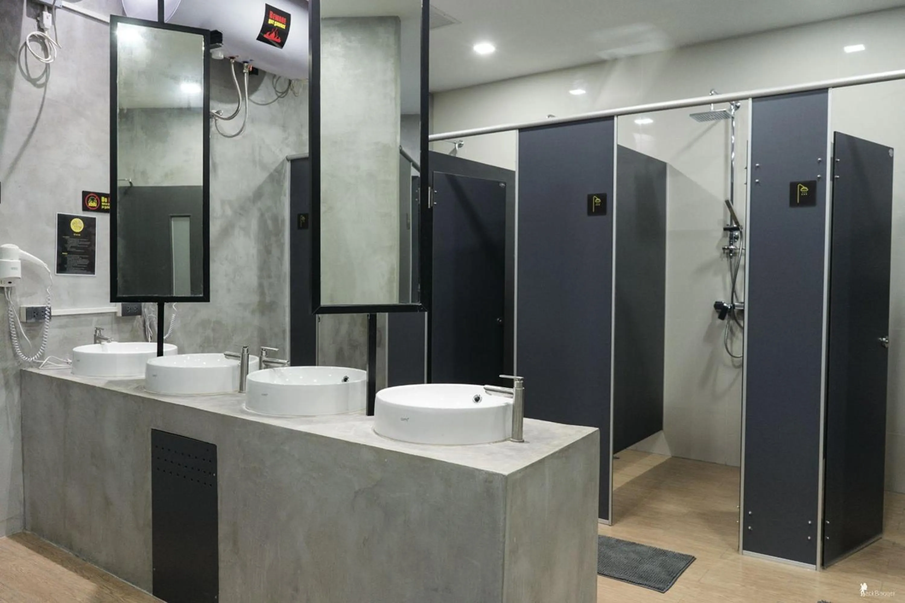 Bathroom in All day hostel at BTS Bang Chak