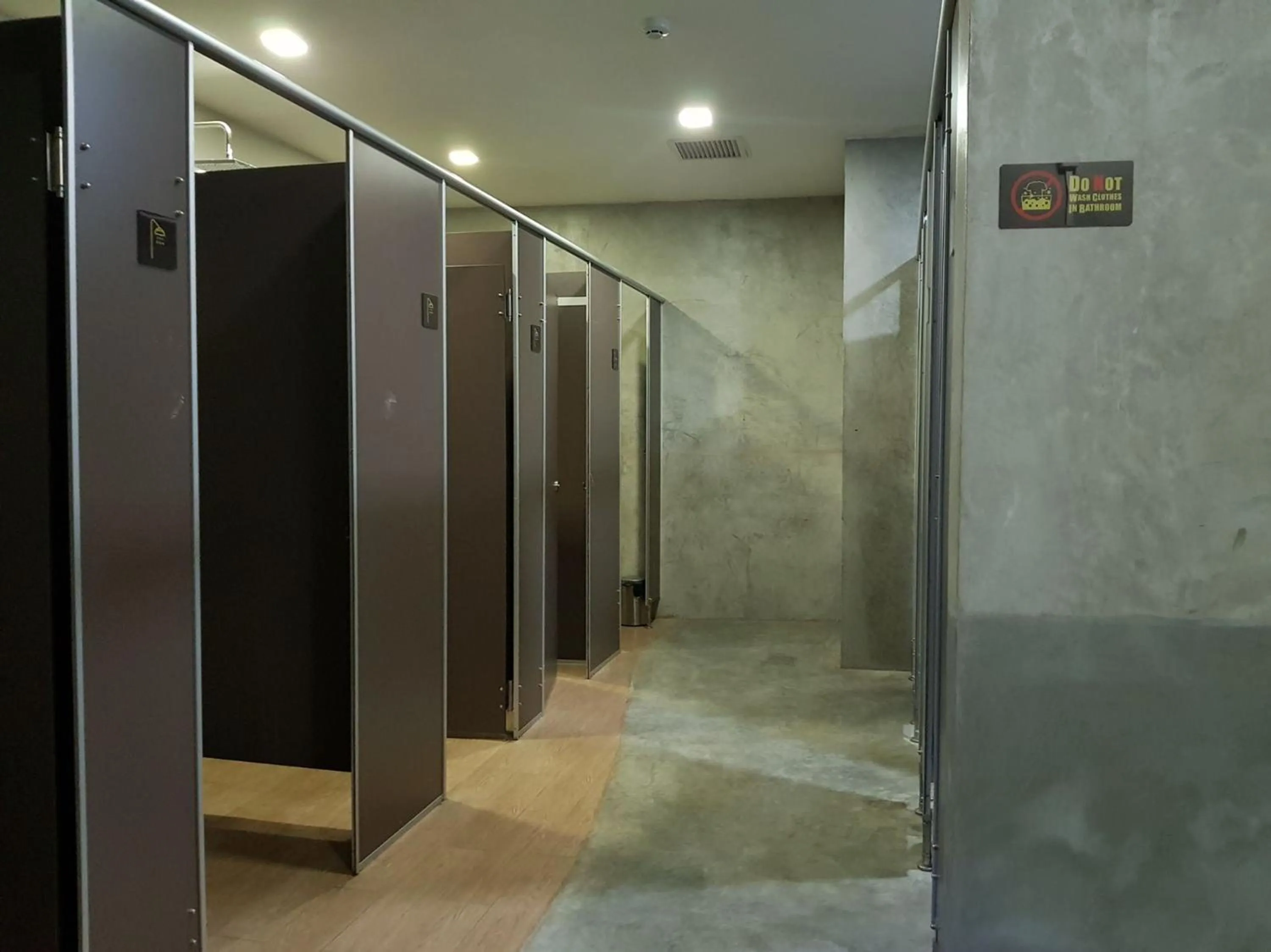 Bathroom in All day hostel at BTS Bang Chak