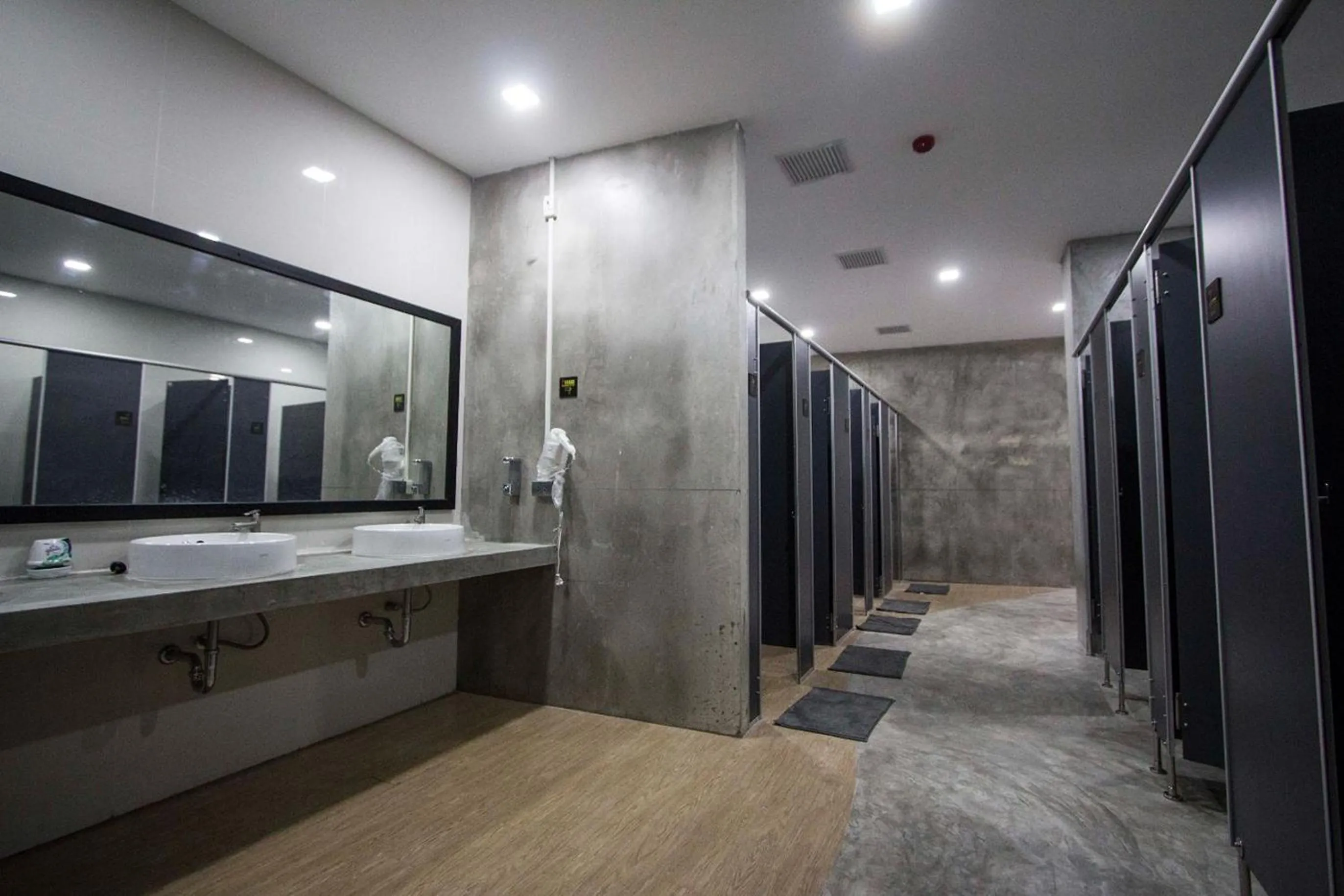 Bathroom in All day hostel at BTS Bang Chak