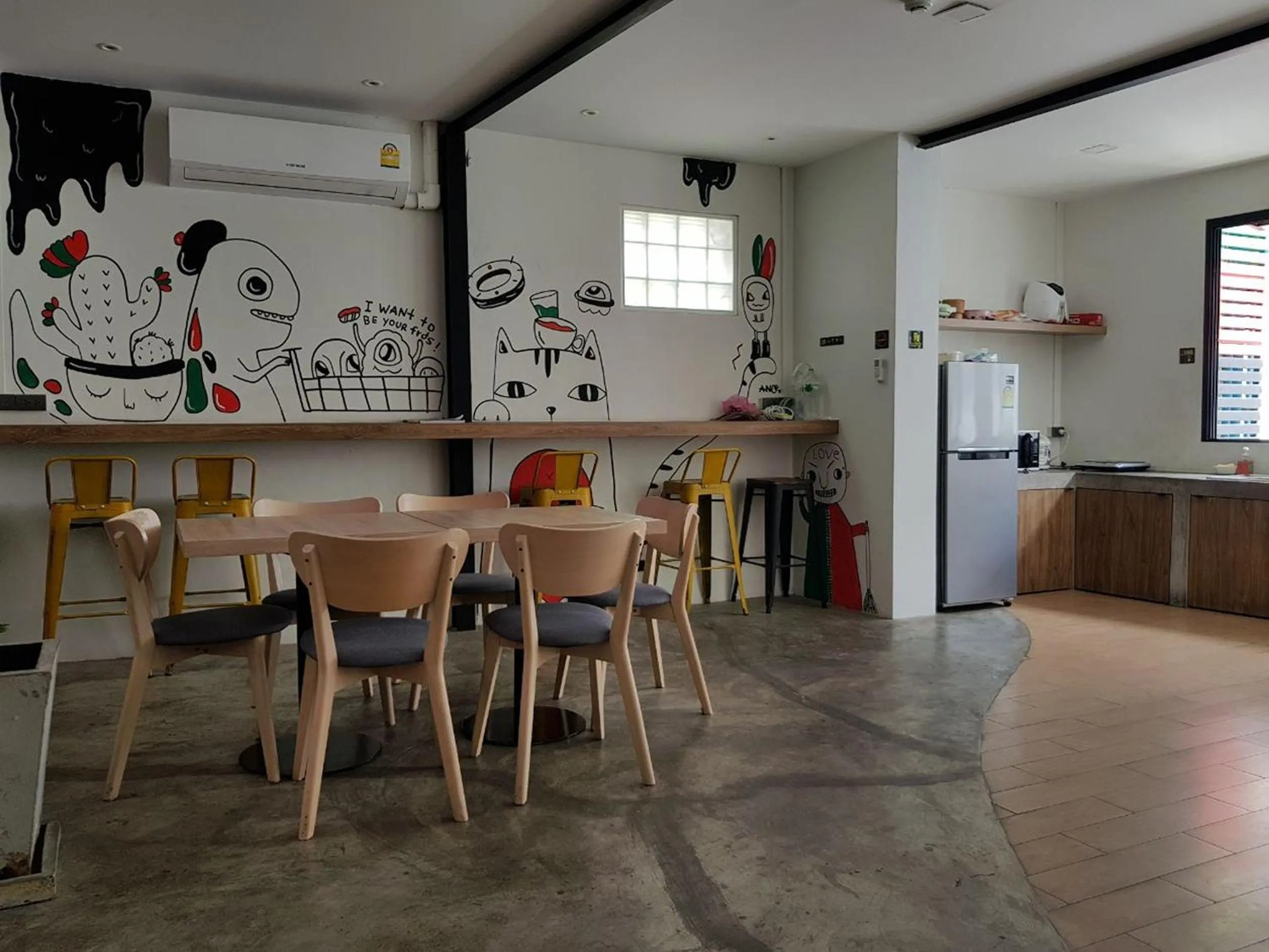 Area and facilities in All day hostel at BTS Bang Chak