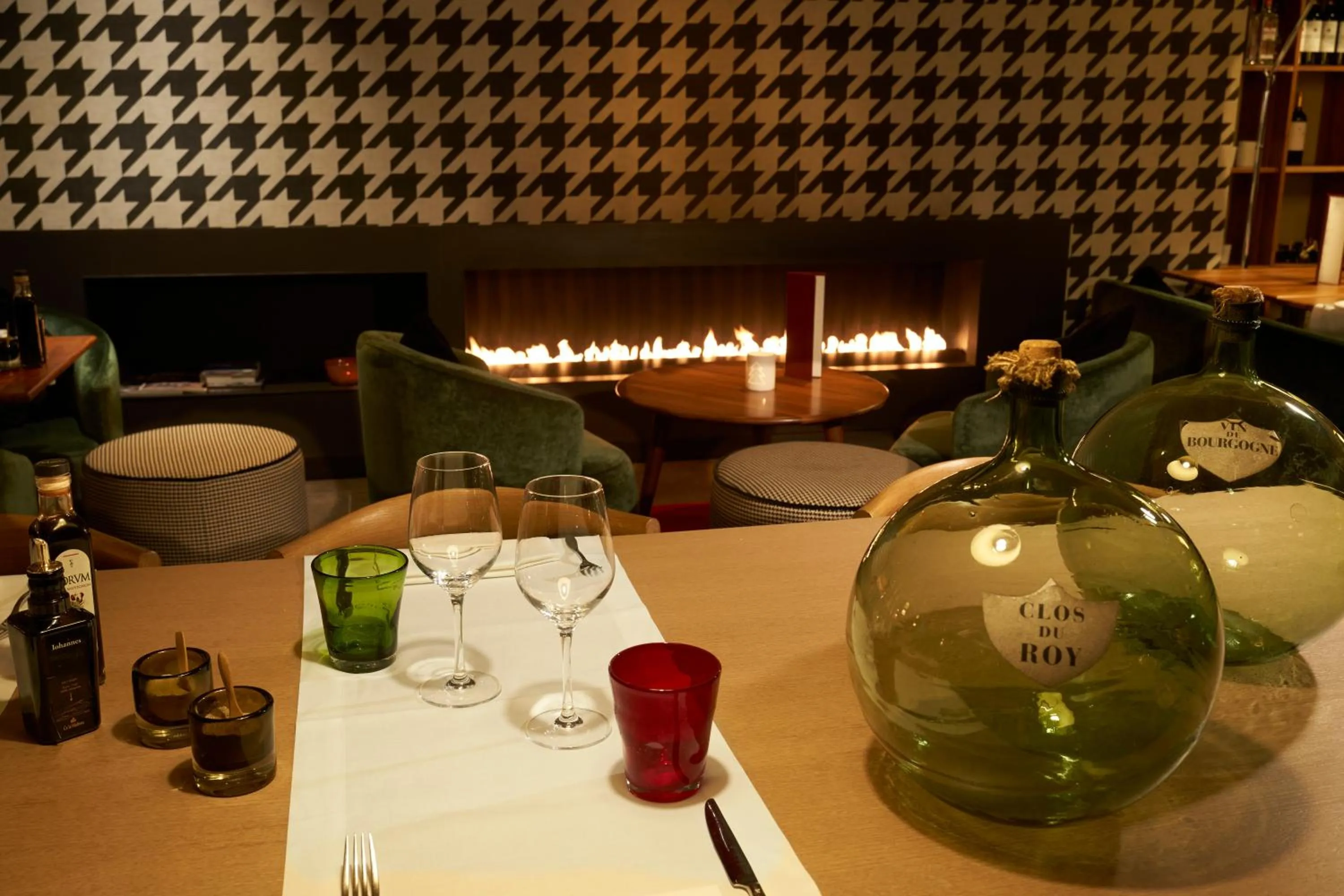 Restaurant/places to eat in Hotel Villa Emilia