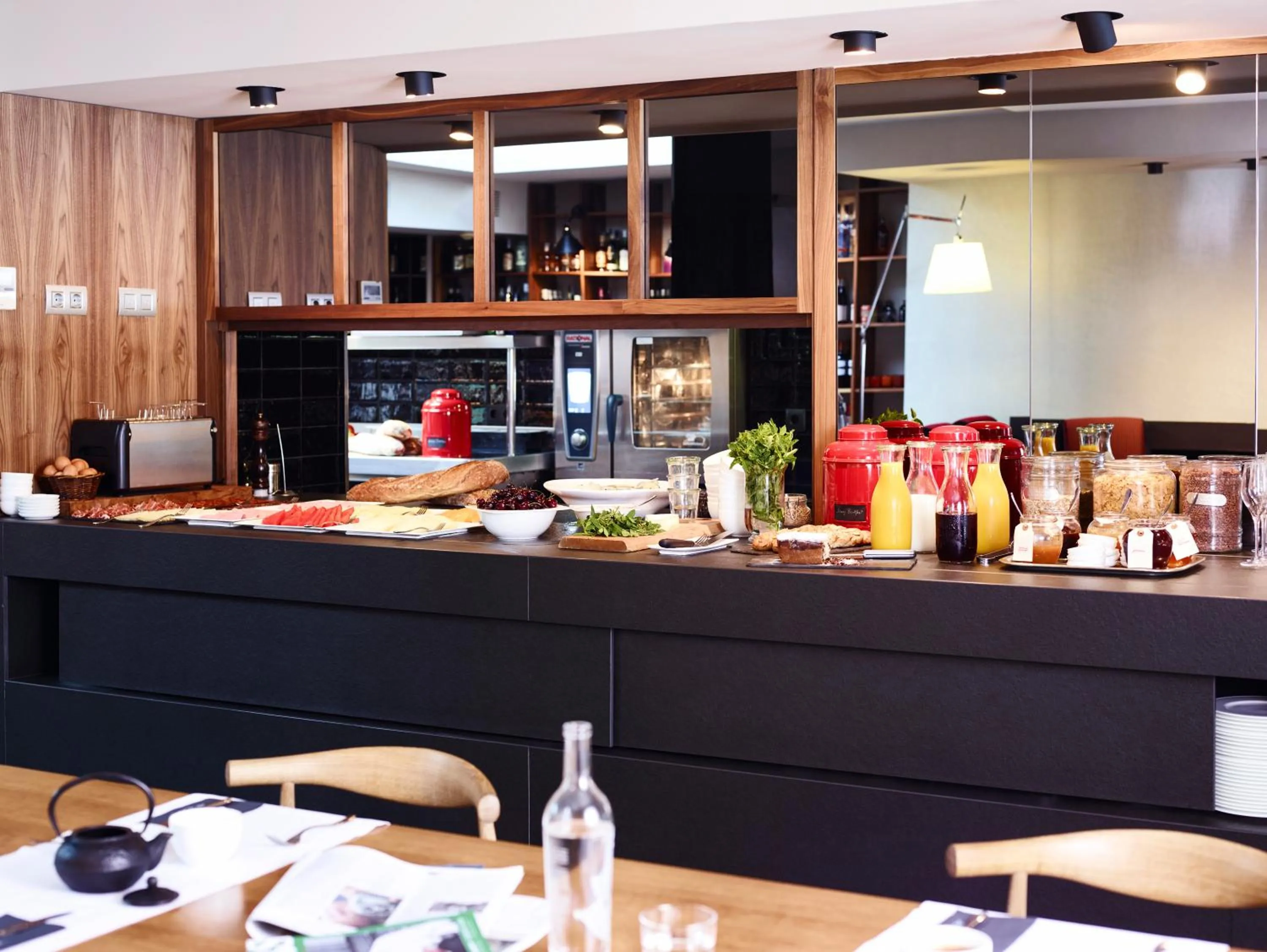 Restaurant/places to eat in Hotel Villa Emilia