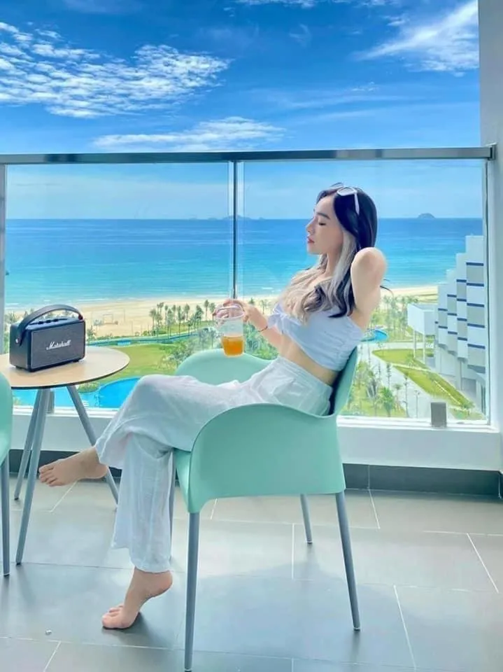 Communal lounge/ TV room in Sea Moon Cam Ranh Beach House