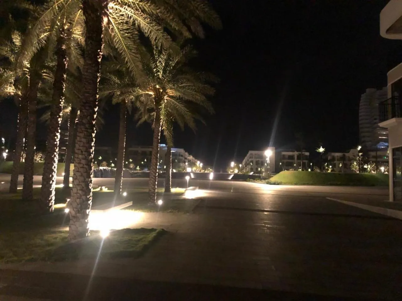 Night in Sea Moon Cam Ranh Beach House