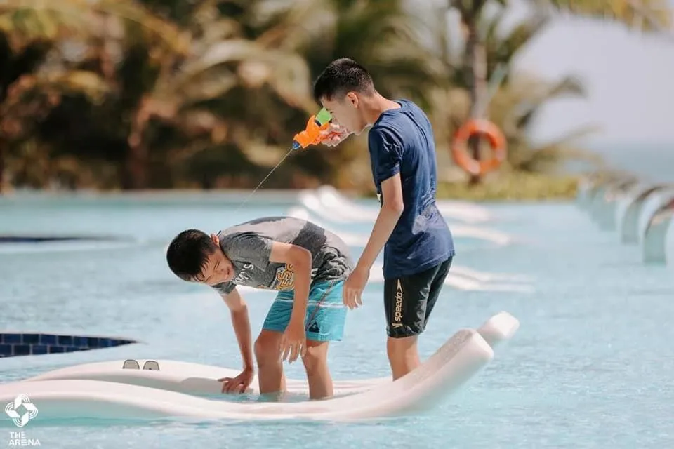 People in Sea Moon Cam Ranh Beach House