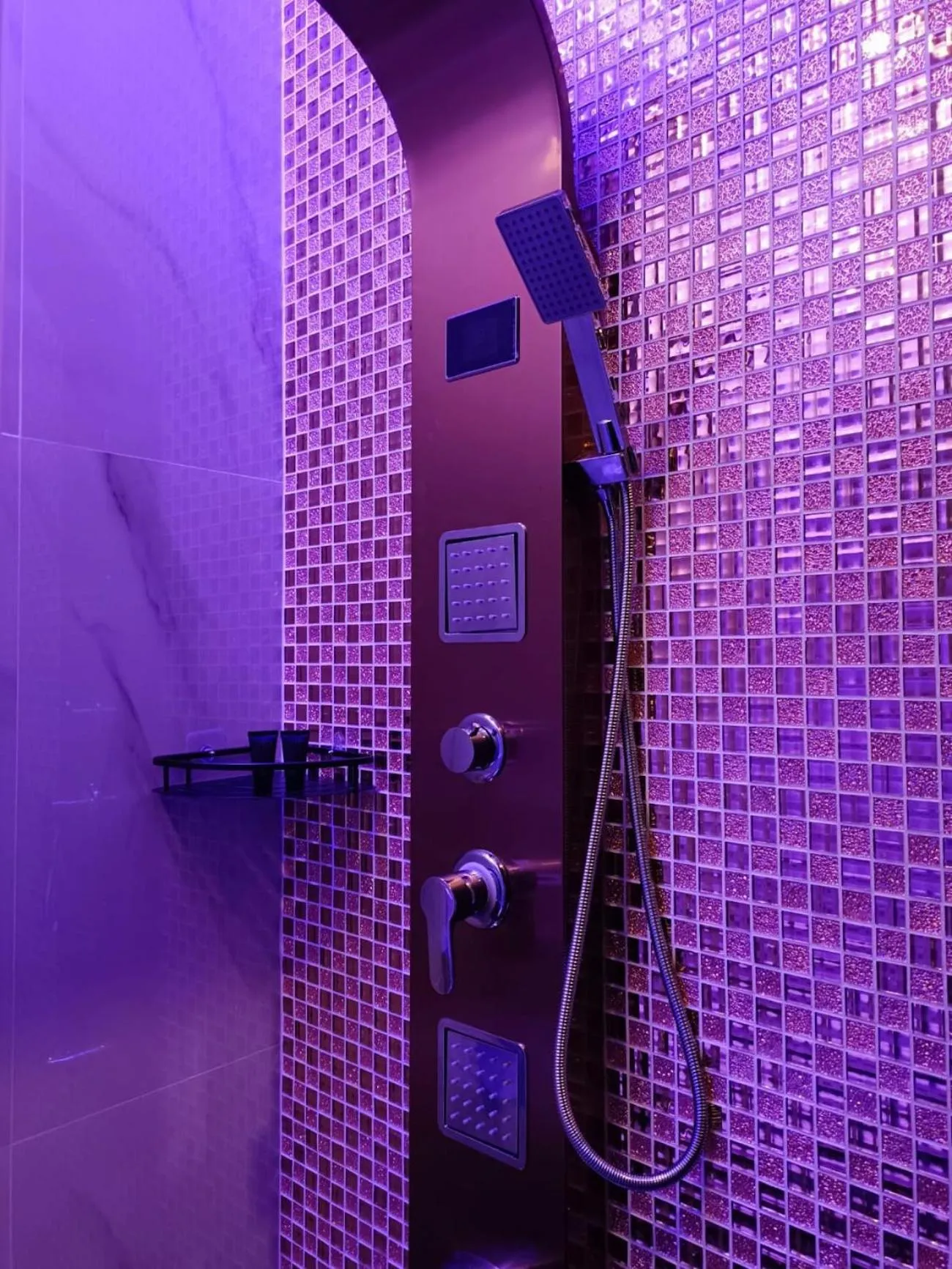 HOTEL JJH - newly opened near BUGIS