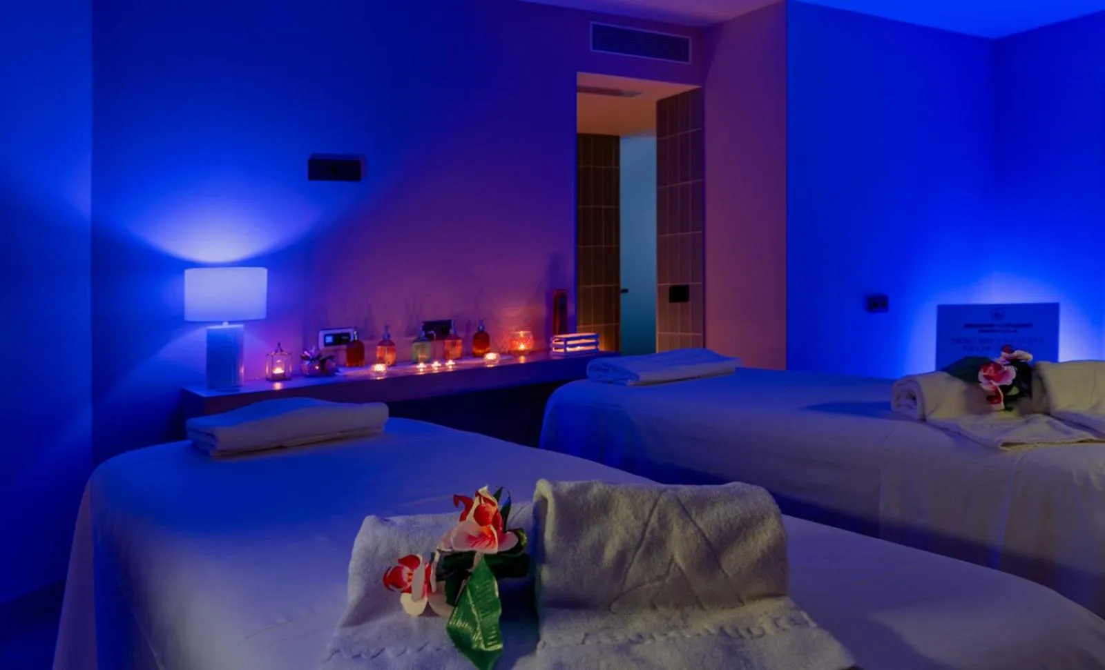 Massage, Bed in AQUA Hotel The Breeze & Spa - All Inclusive - Adults Only - 4Sup