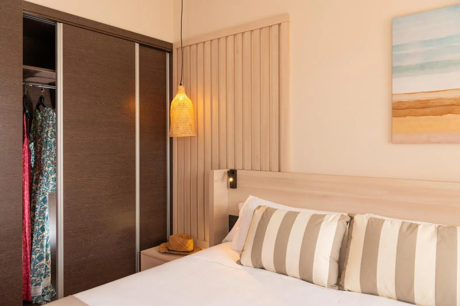 Bed in AQUA Hotel The Breeze & Spa - All Inclusive - Adults Only - 4Sup