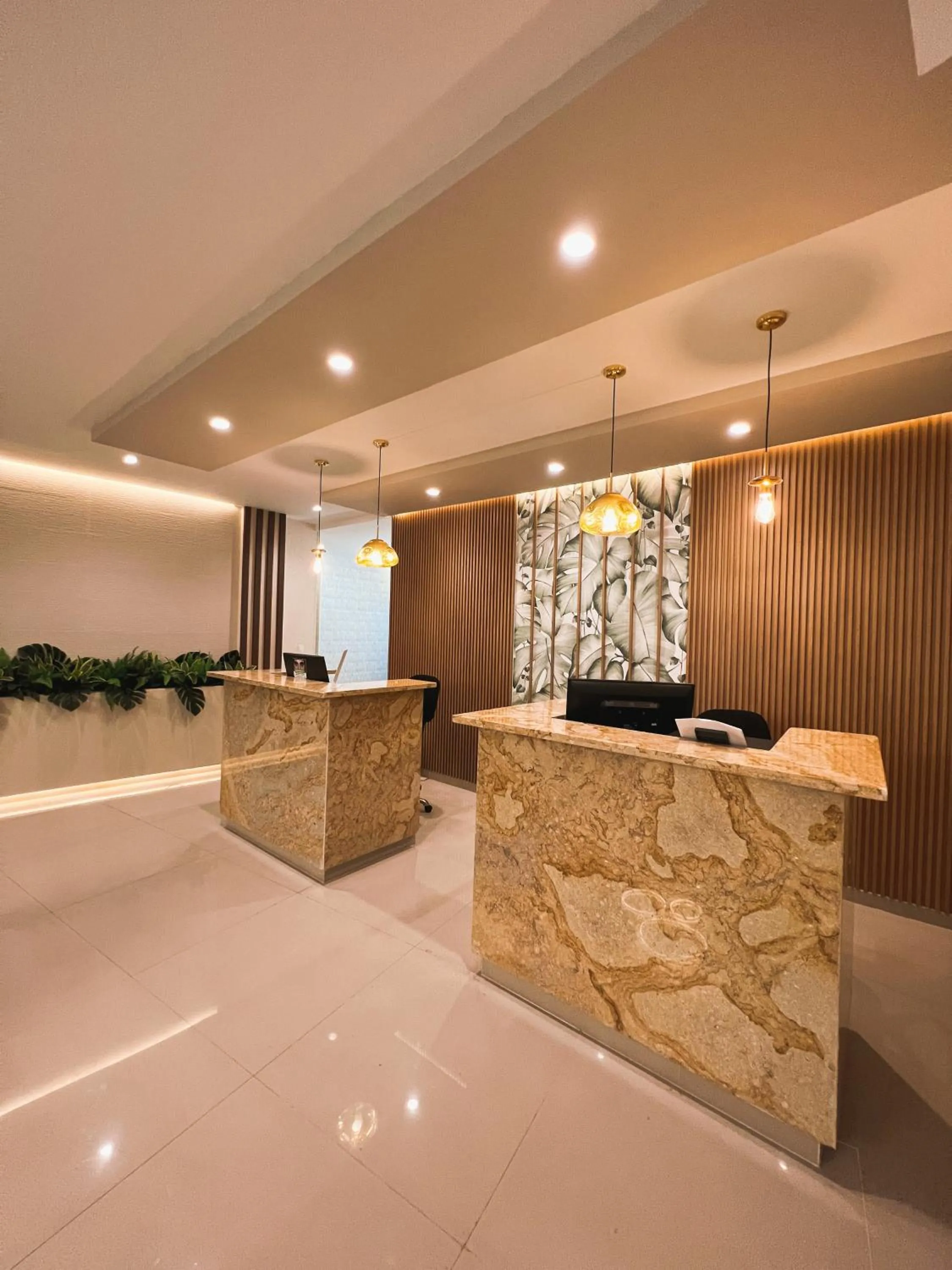 Oasis Hotel