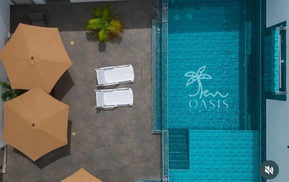 Oasis Hotel