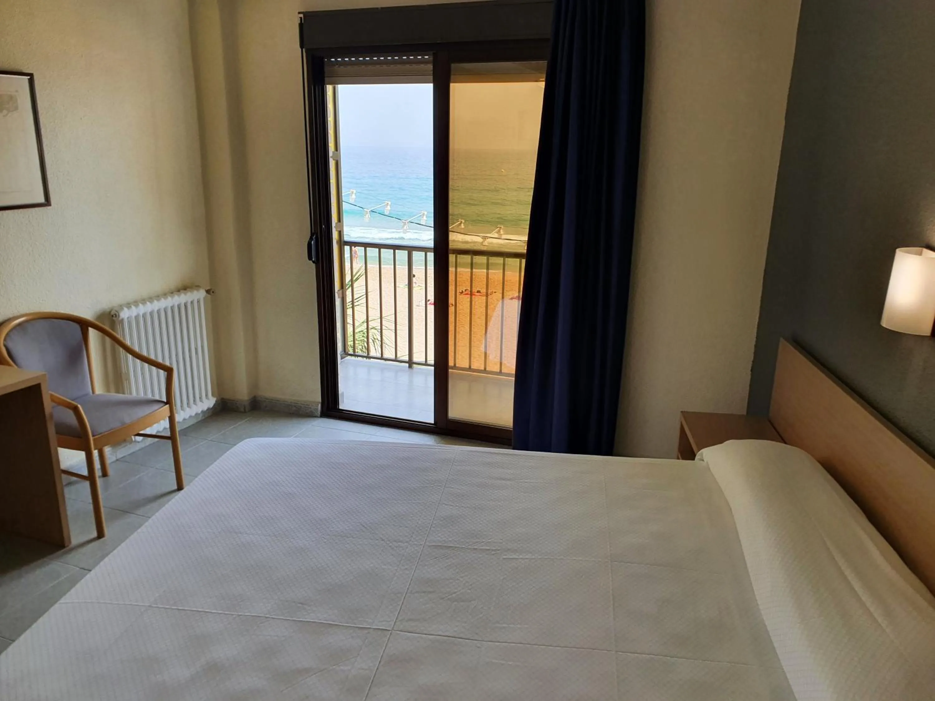 Bed in Hotel Bilbaino