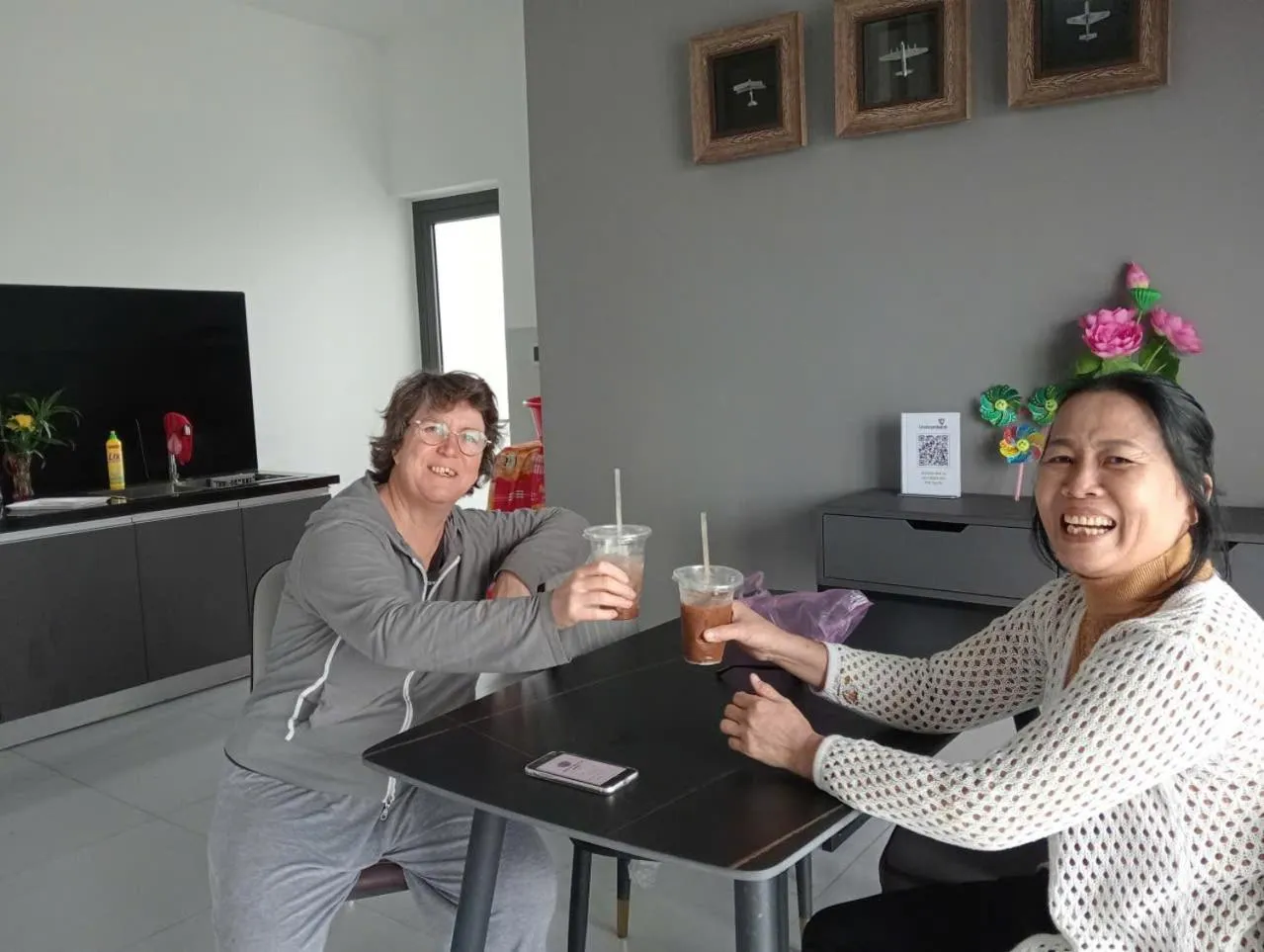 People in Canh Tien Homestay Tam Thanh Beach