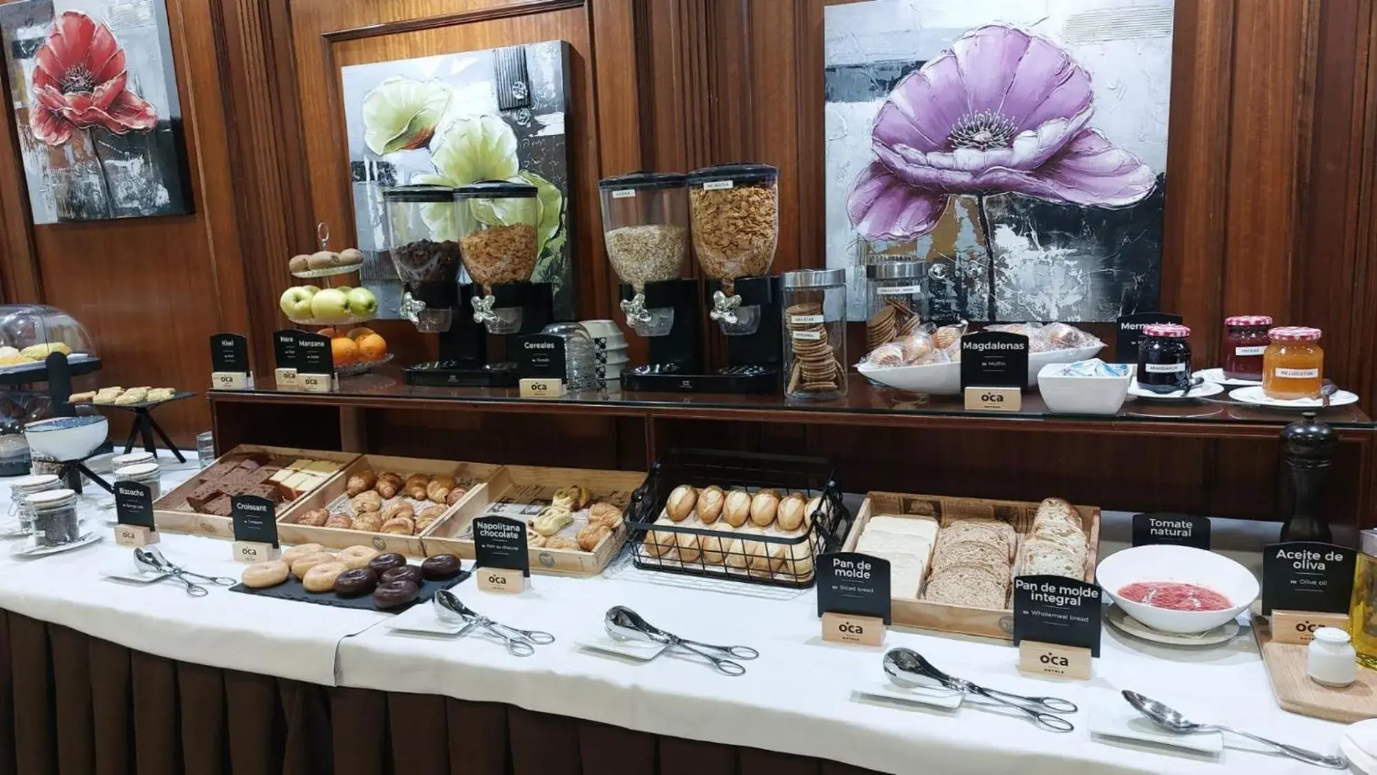 Breakfast in Oca Ipanema Hotel Breakfast in Oca Ipanema Hotel