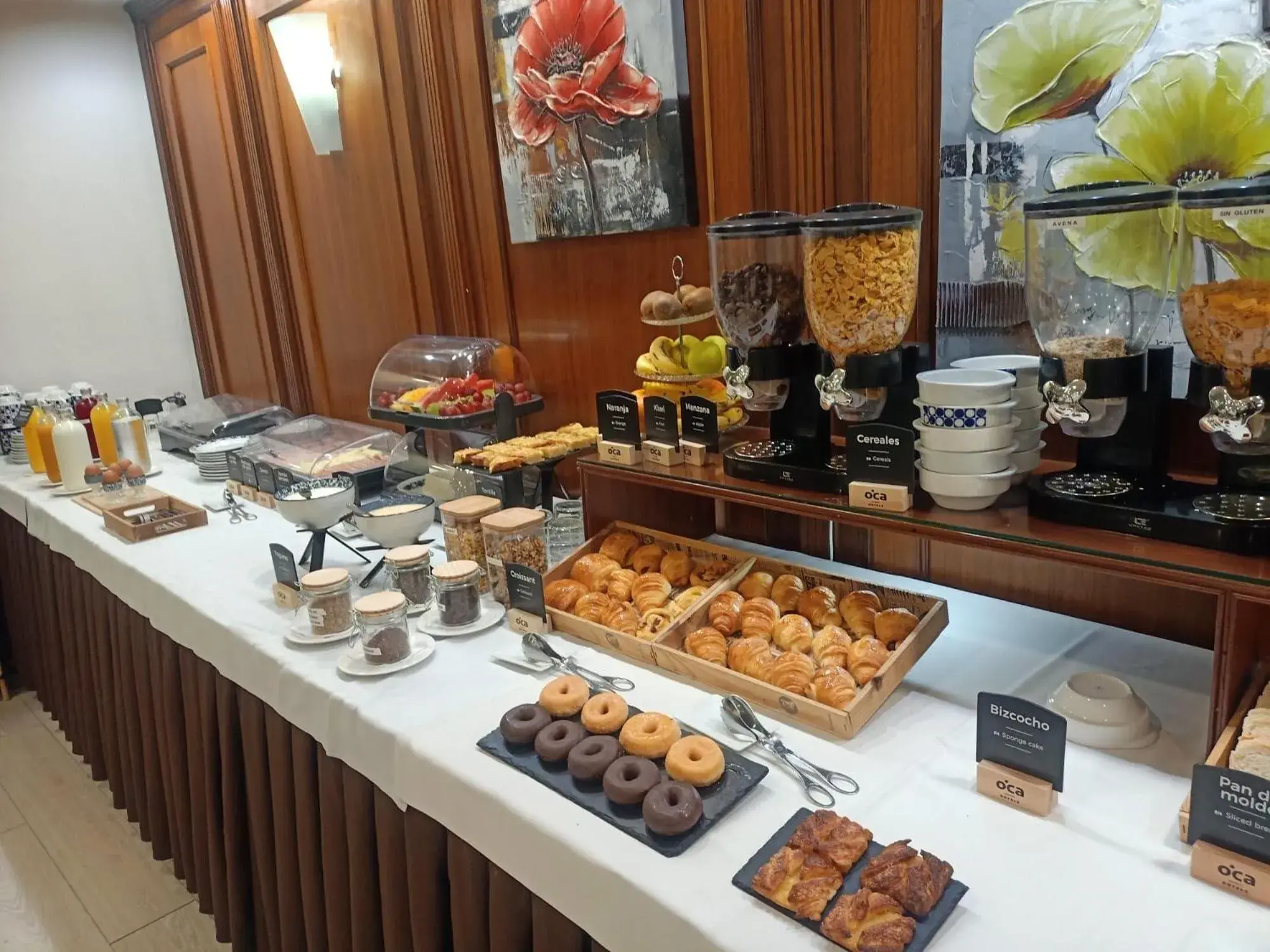 Breakfast in Oca Ipanema Hotel Breakfast in Oca Ipanema Hotel