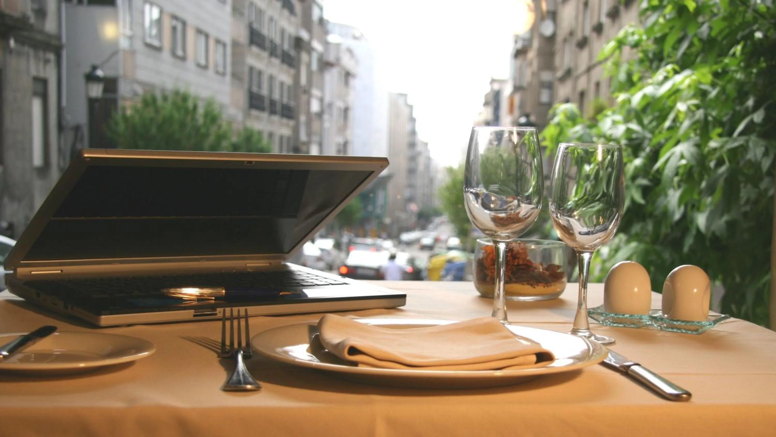 Restaurant/places to eat in Oca Ipanema Hotel