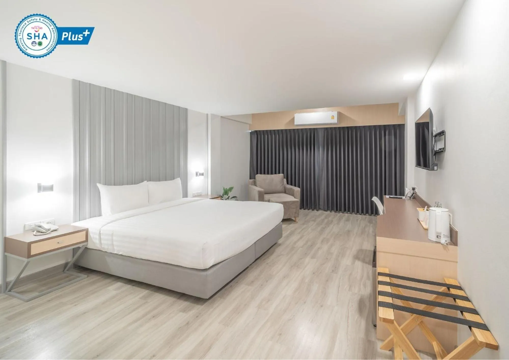 Bedroom, Bed in The Space Hotel Lampang