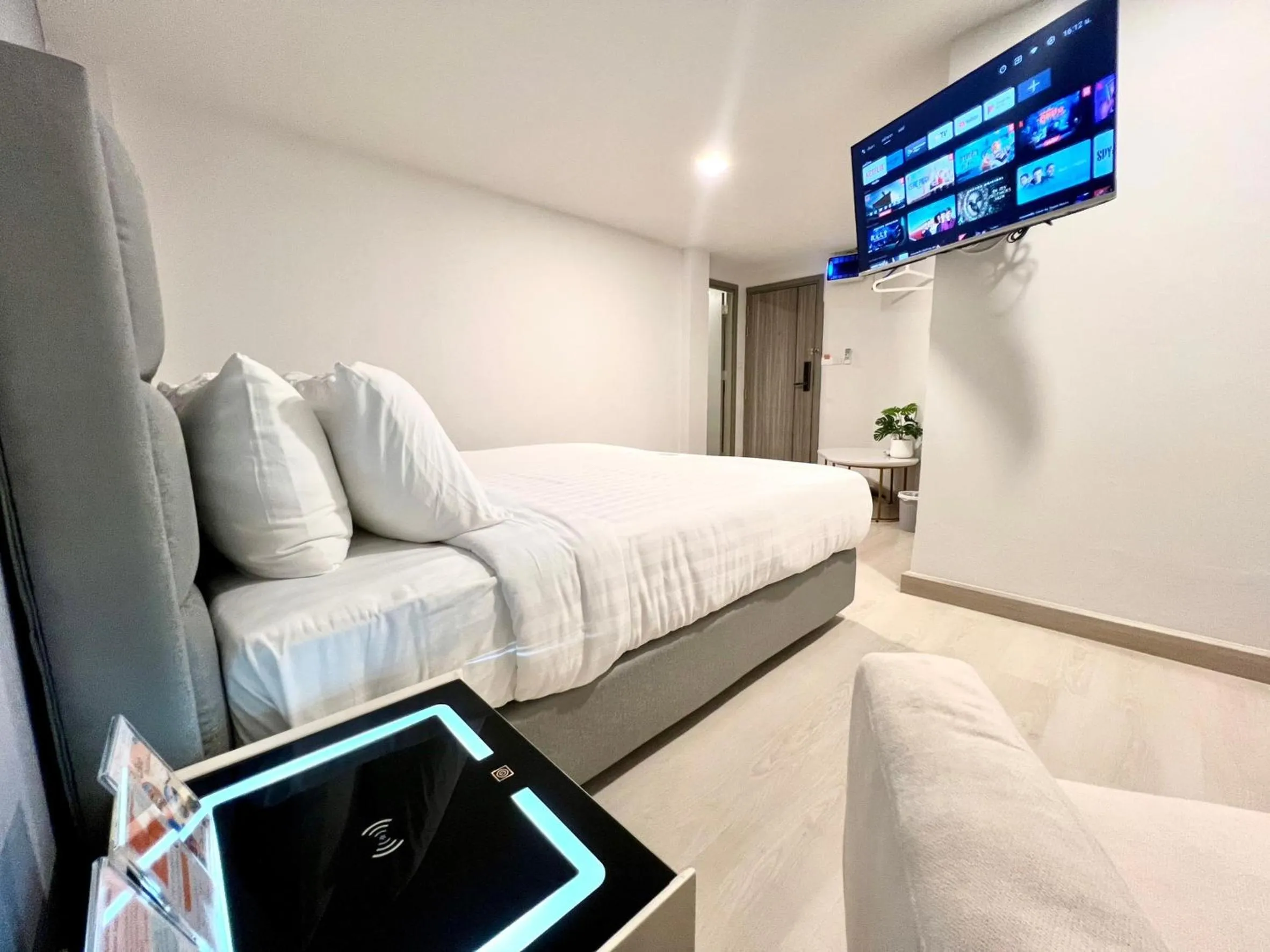 Bed in The Space Hotel Lampang