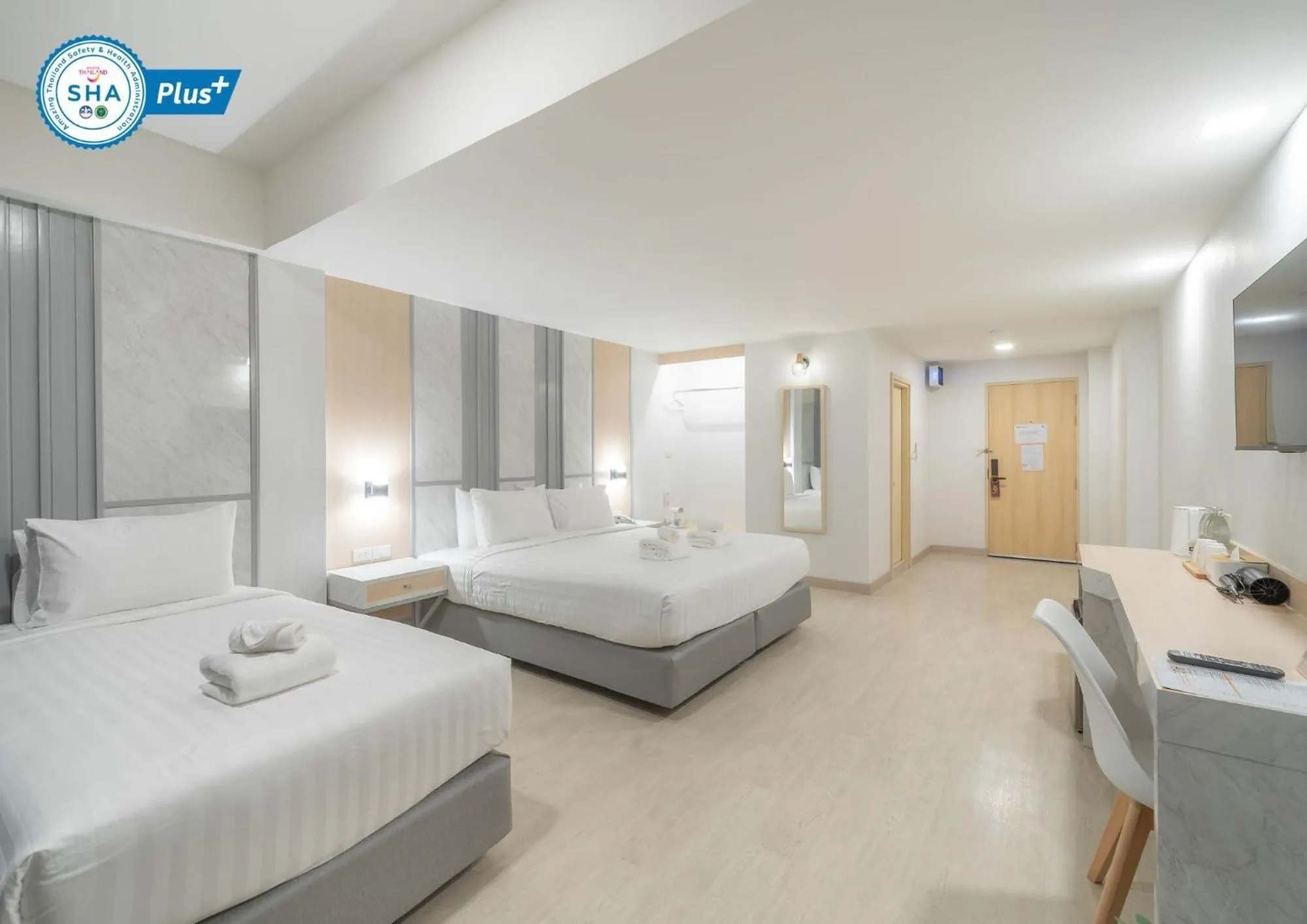 Bedroom, Bed in The Space Hotel Lampang