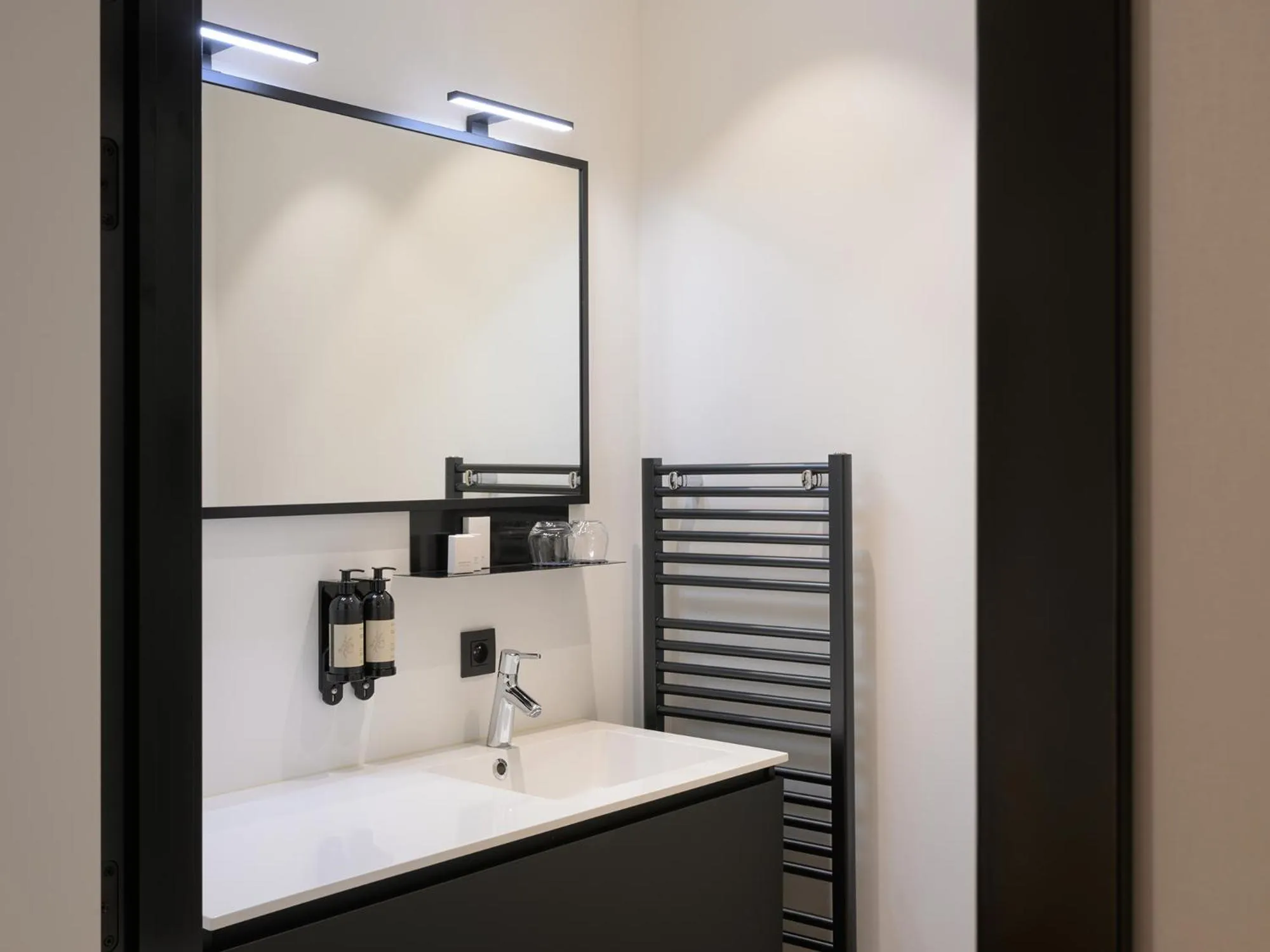 Bathroom in Comic Art Hotel