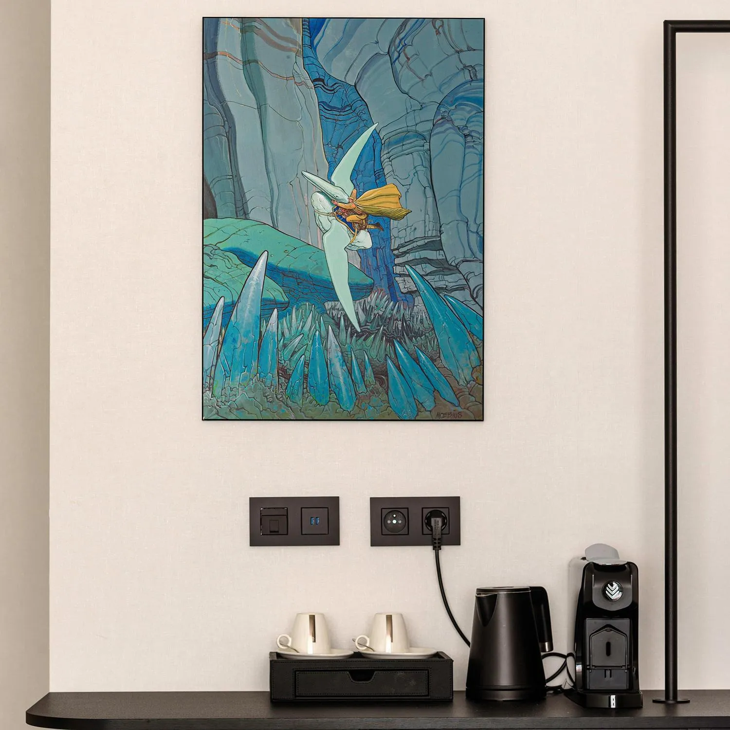 Coffee/tea facilities in Comic Art Hotel