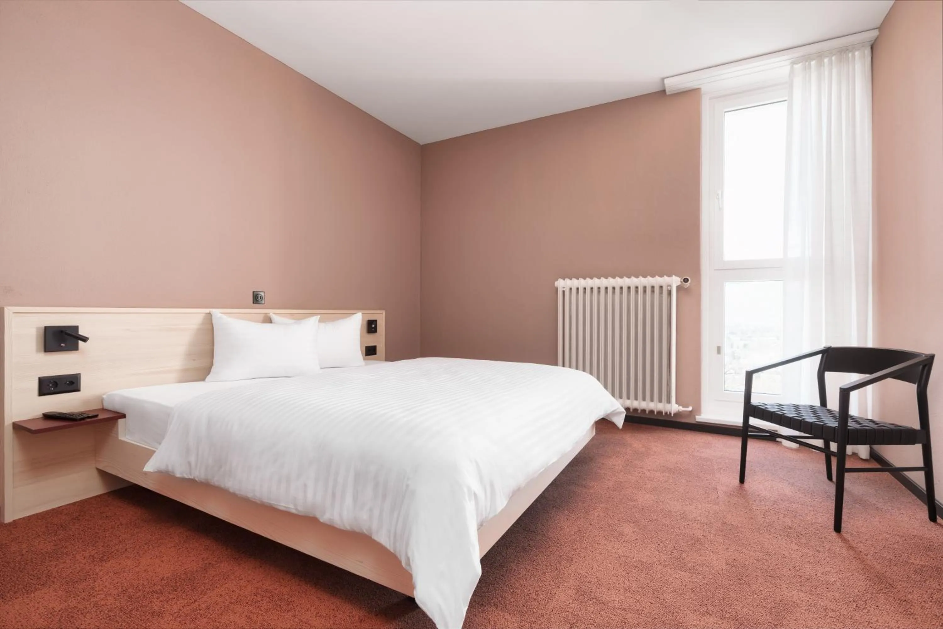 Bed in Kloster by b-smart