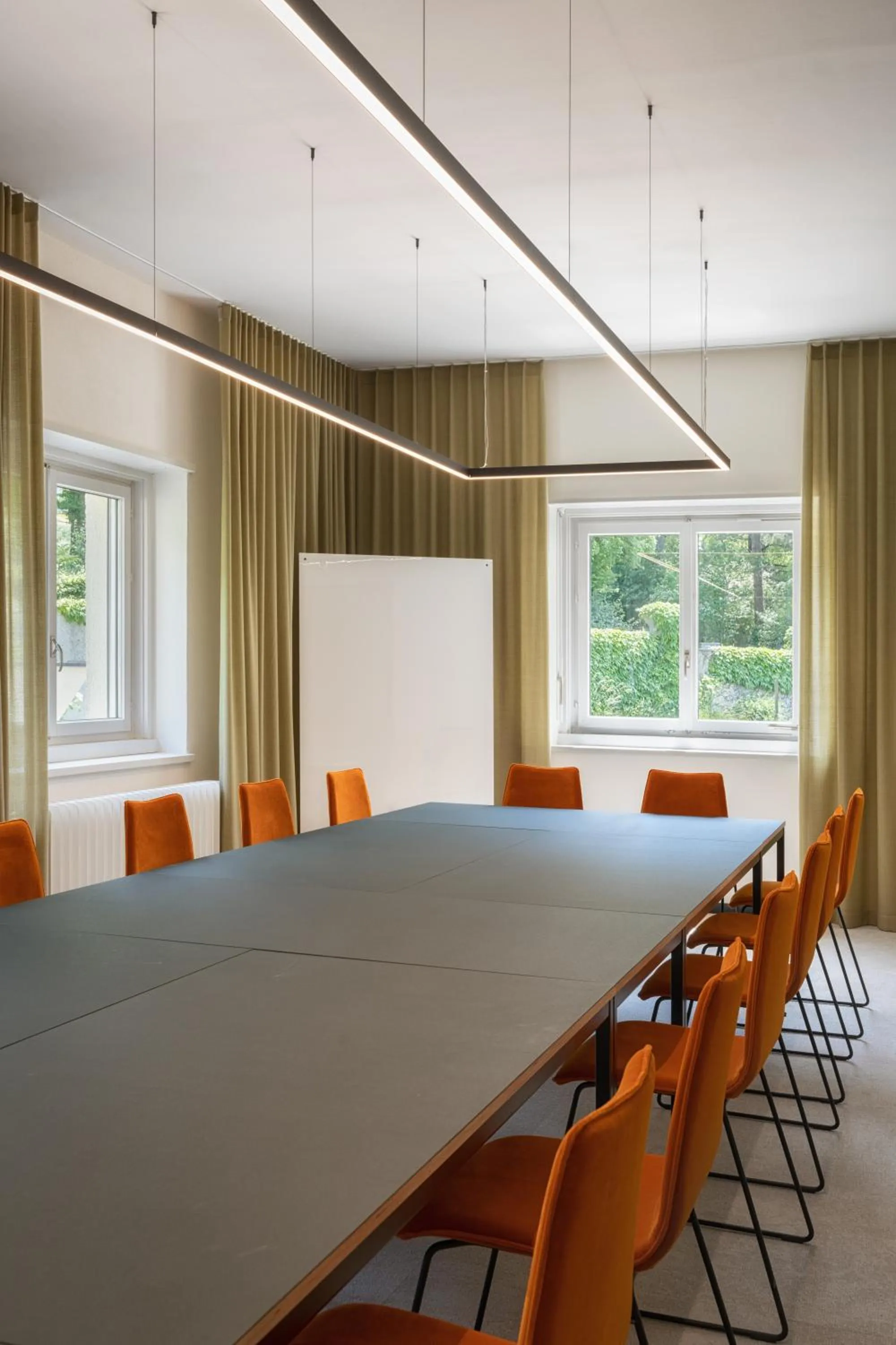 Meeting/conference room in Kloster by b-smart
