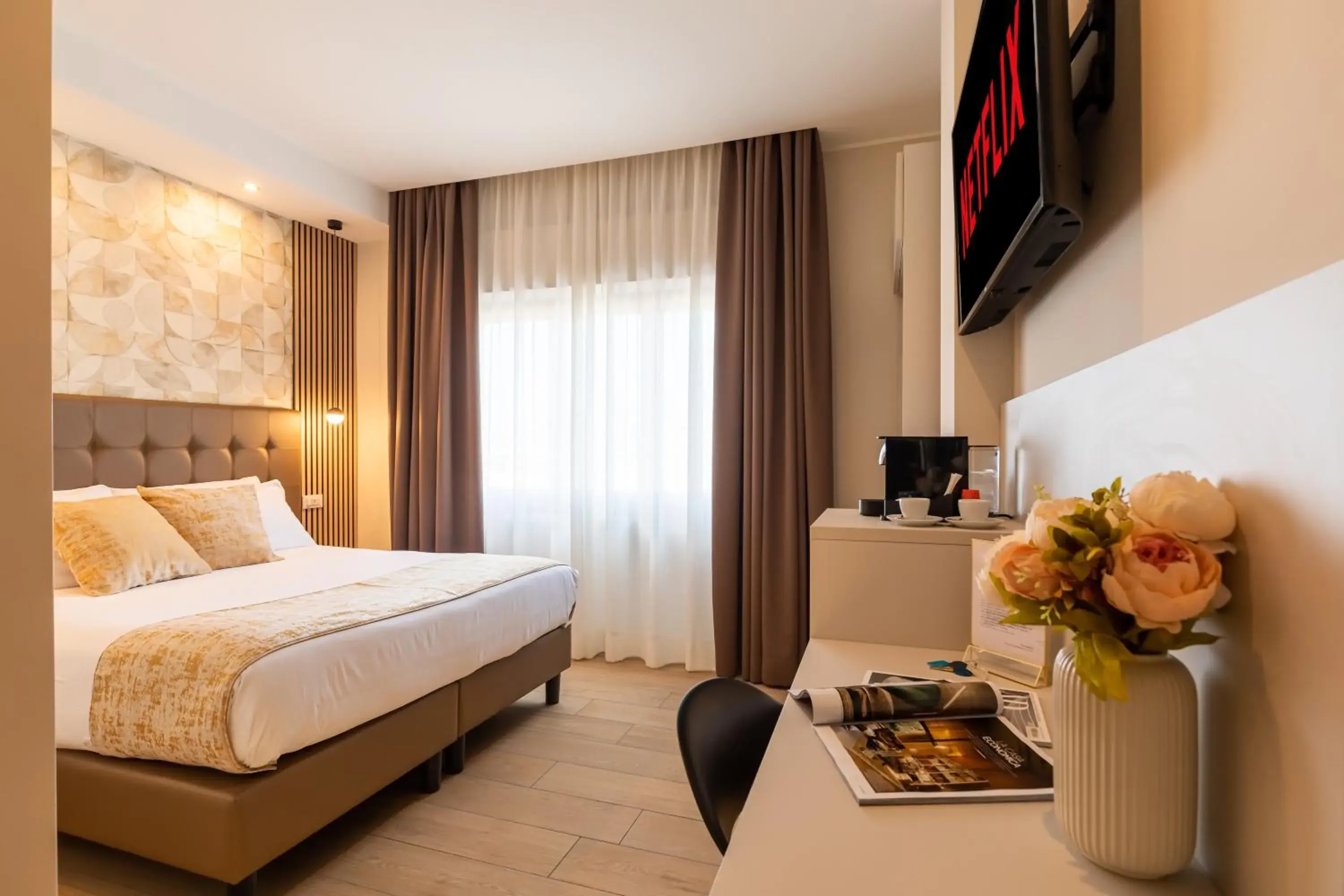 Bedroom, Bed in AlbaDea Suites&Jacuzzi Bedroom, Bed in AlbaDea Suites&Jacuzzi