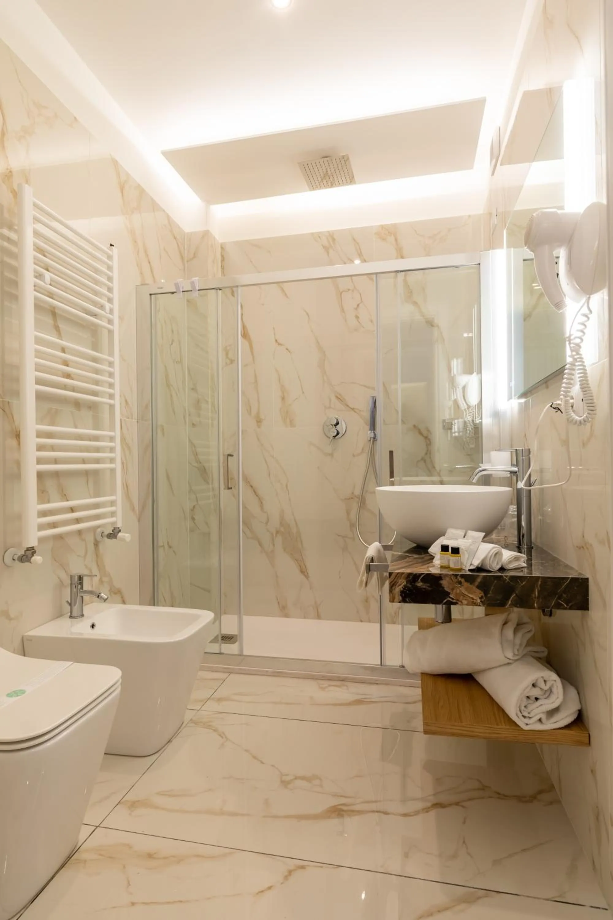 Bathroom in AlbaDea Suites&Jacuzzi