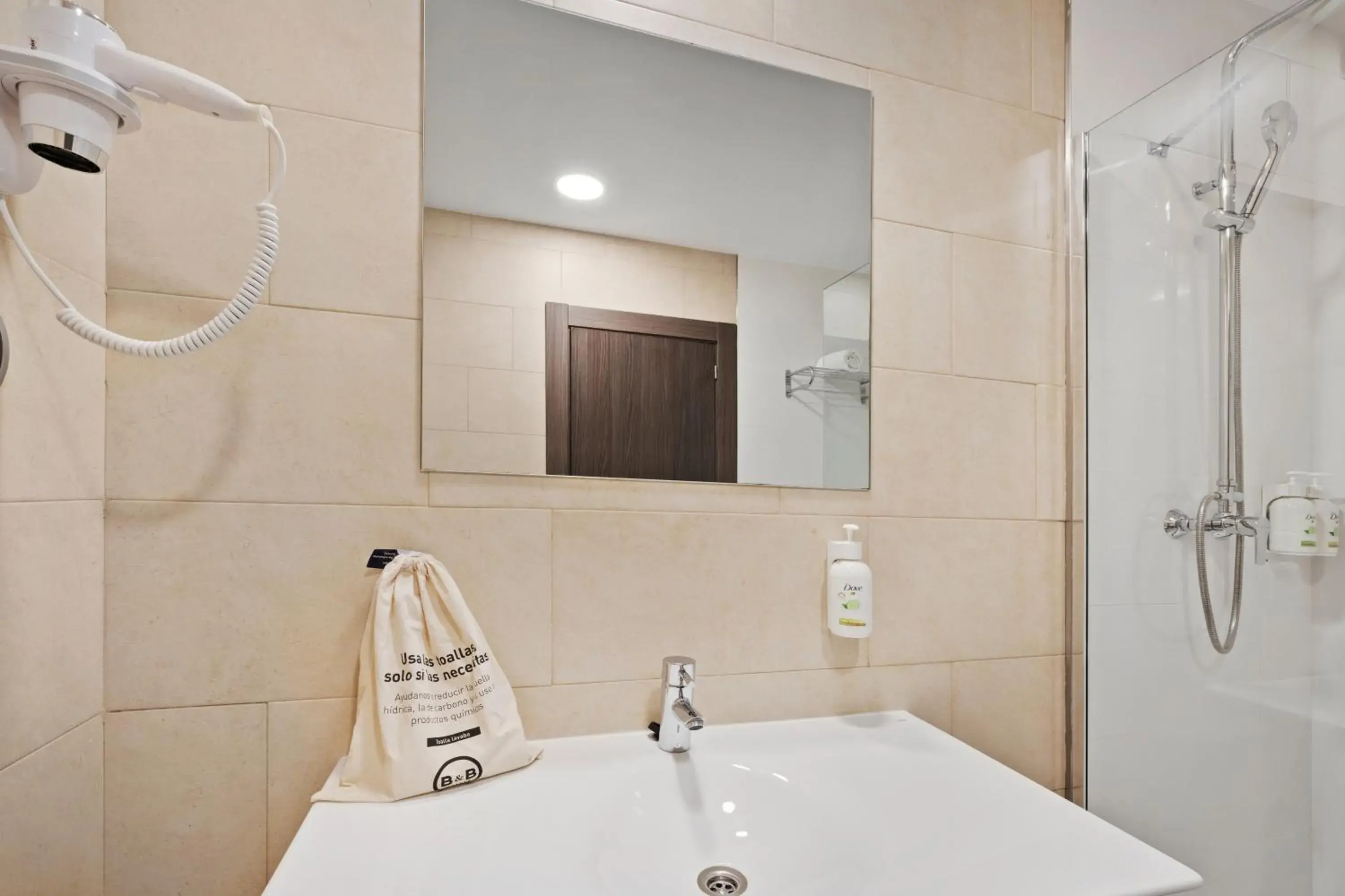 Single Room in B&B HOTEL Oviedo Single Room in B&B HOTEL Oviedo