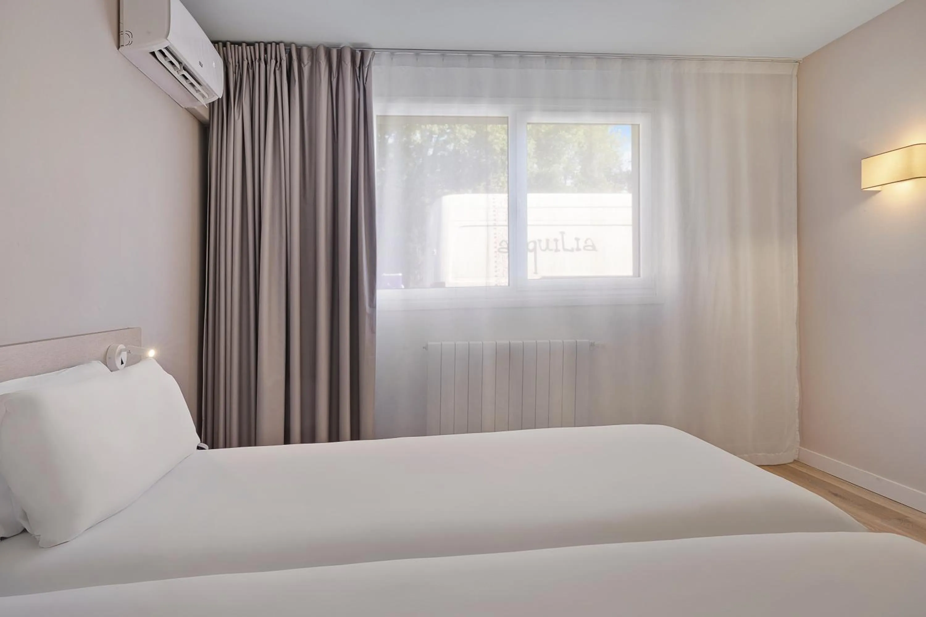 Bed in B&B HOTEL Oviedo