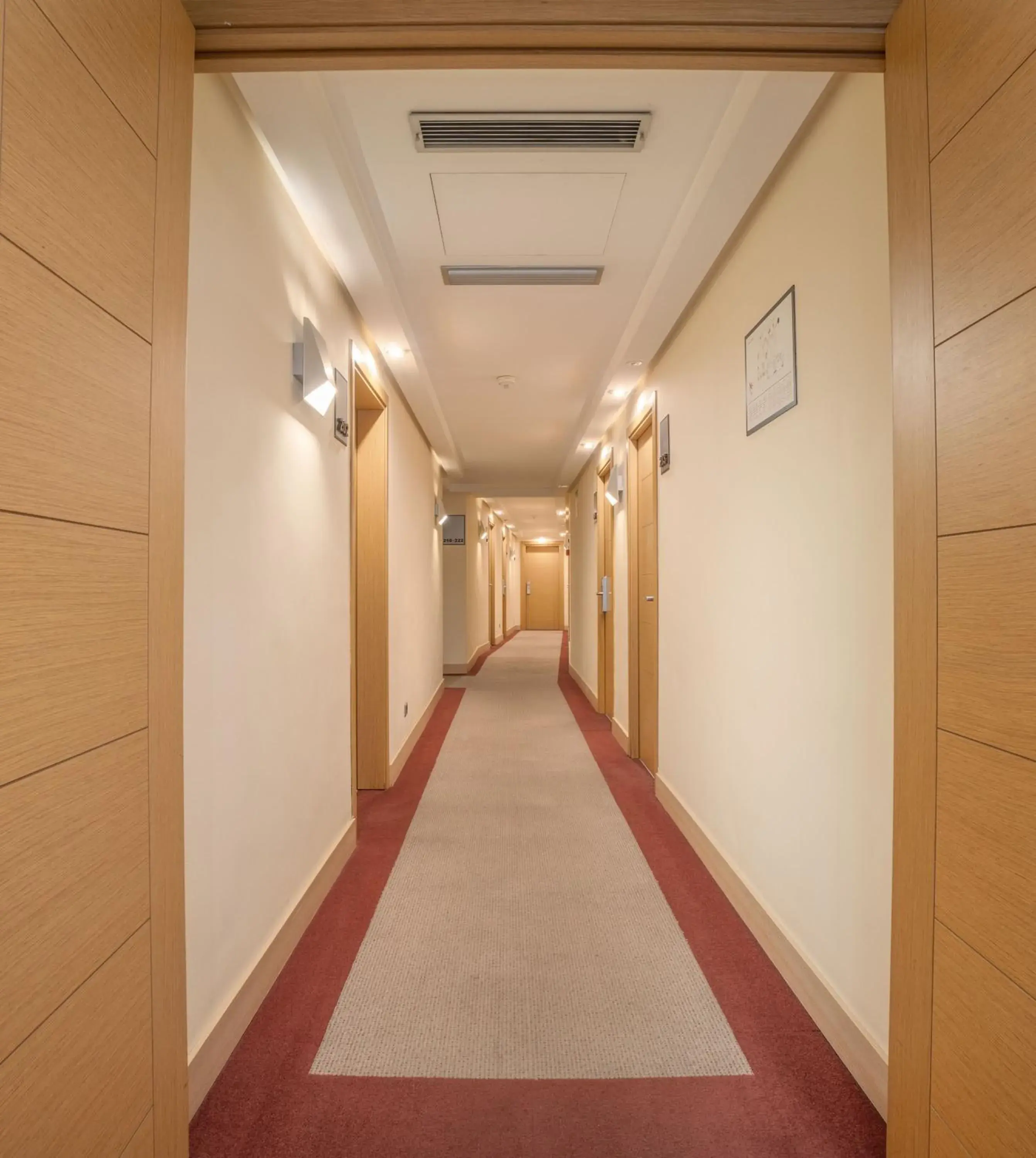 Property building in Hotel Duran Property building in Hotel Duran