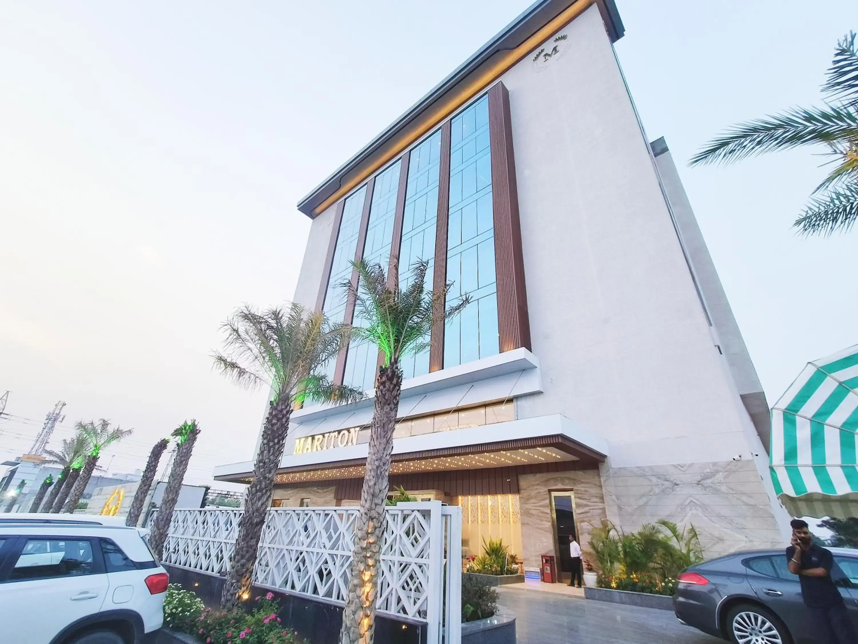 Property building in Mariton Hotel Property building in Mariton Hotel