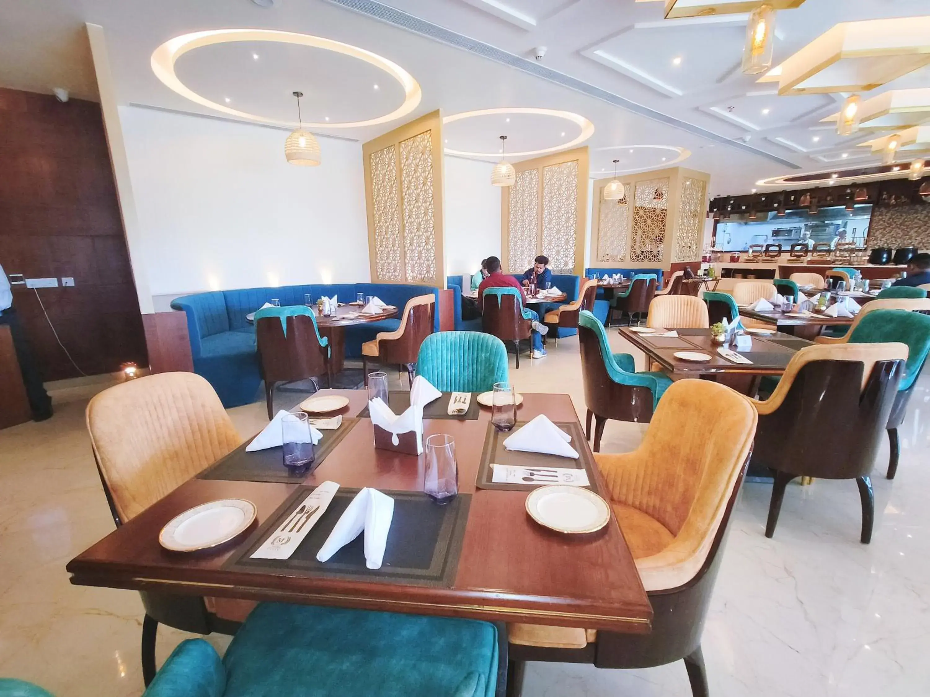 Restaurant/places to eat in Mariton Hotel Restaurant/places to eat in Mariton Hotel