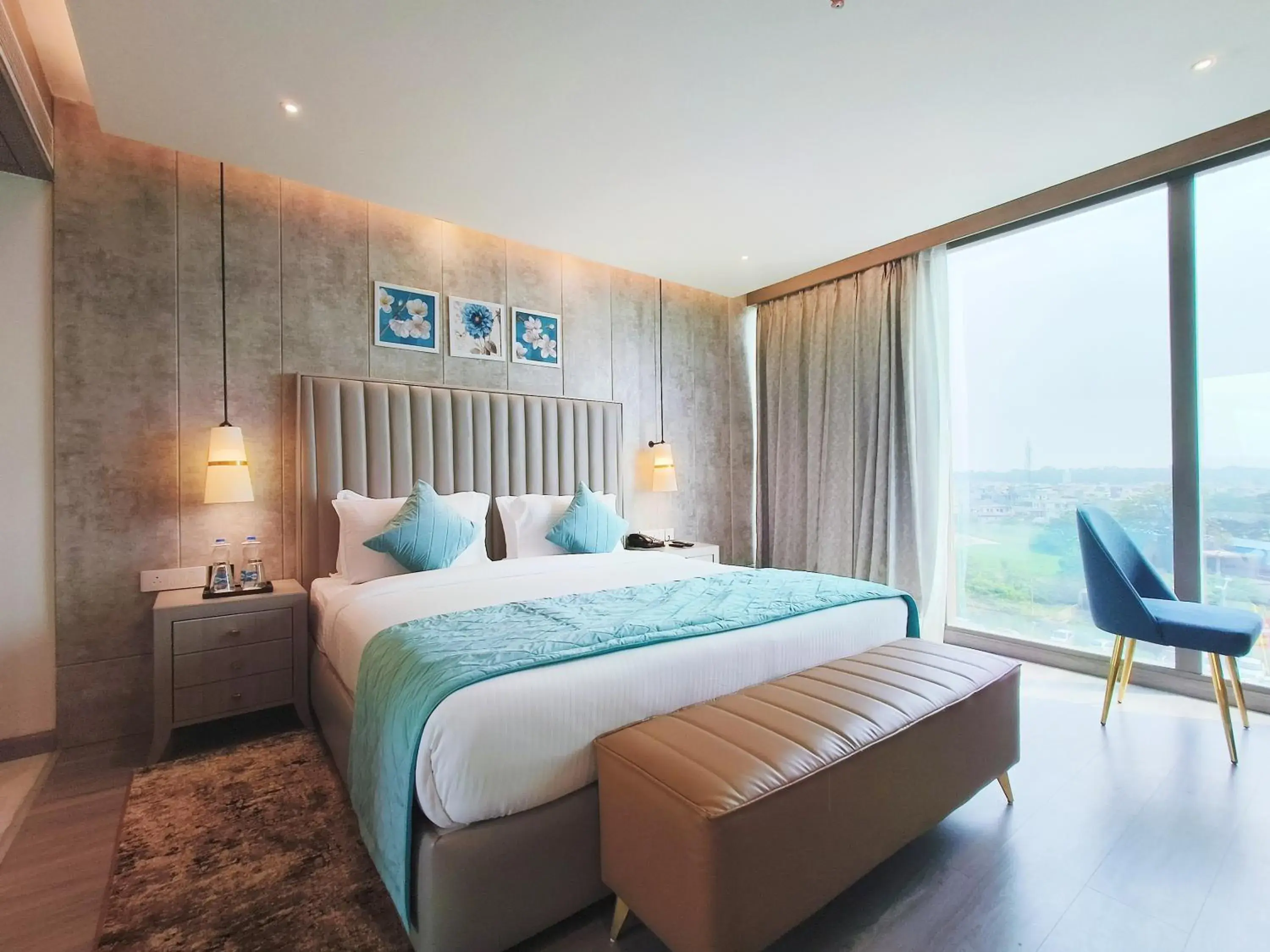 Bed in Mariton Hotel Bed in Mariton Hotel