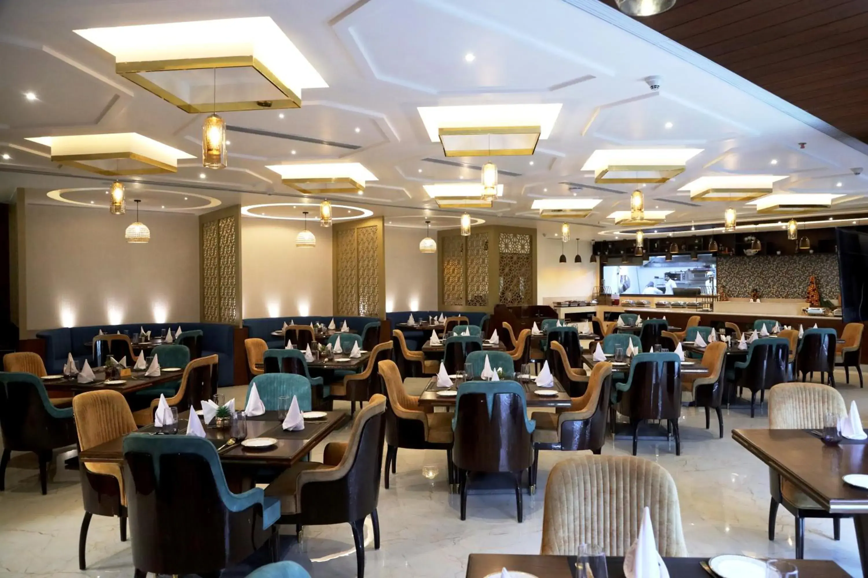 Restaurant/places to eat in Mariton Hotel Restaurant/places to eat in Mariton Hotel