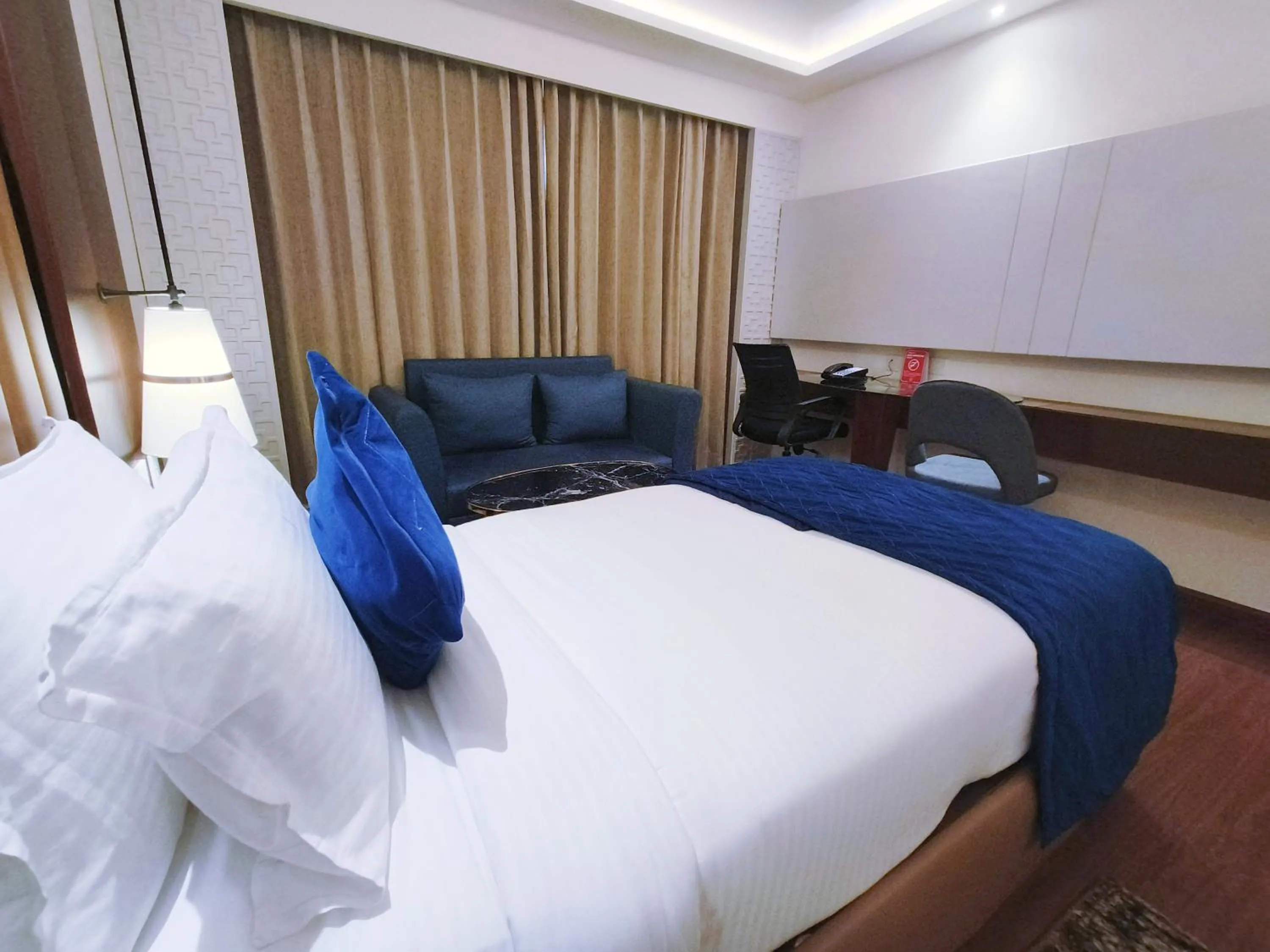 Bed in Mariton Hotel
