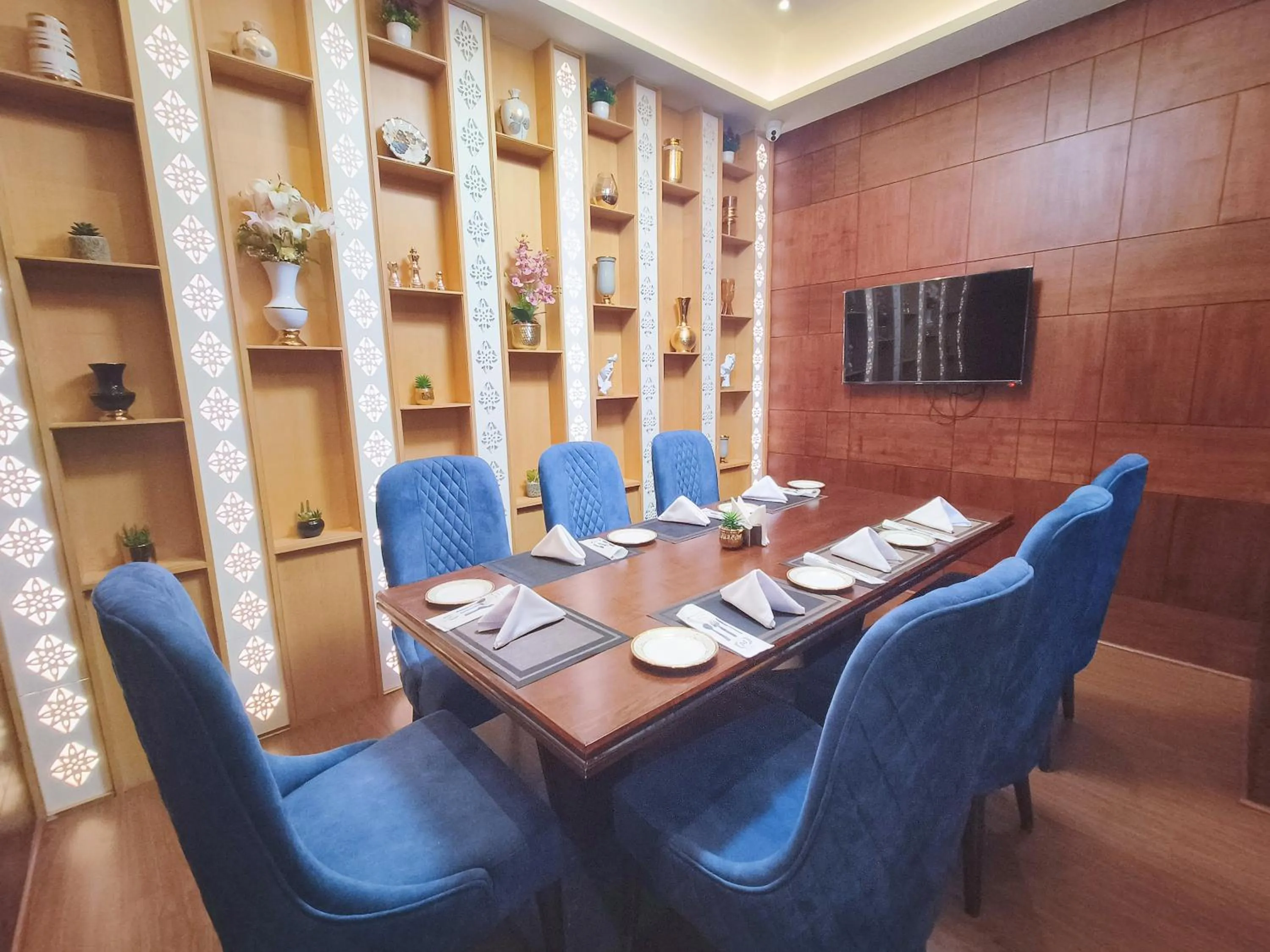 Restaurant/places to eat in Mariton Hotel